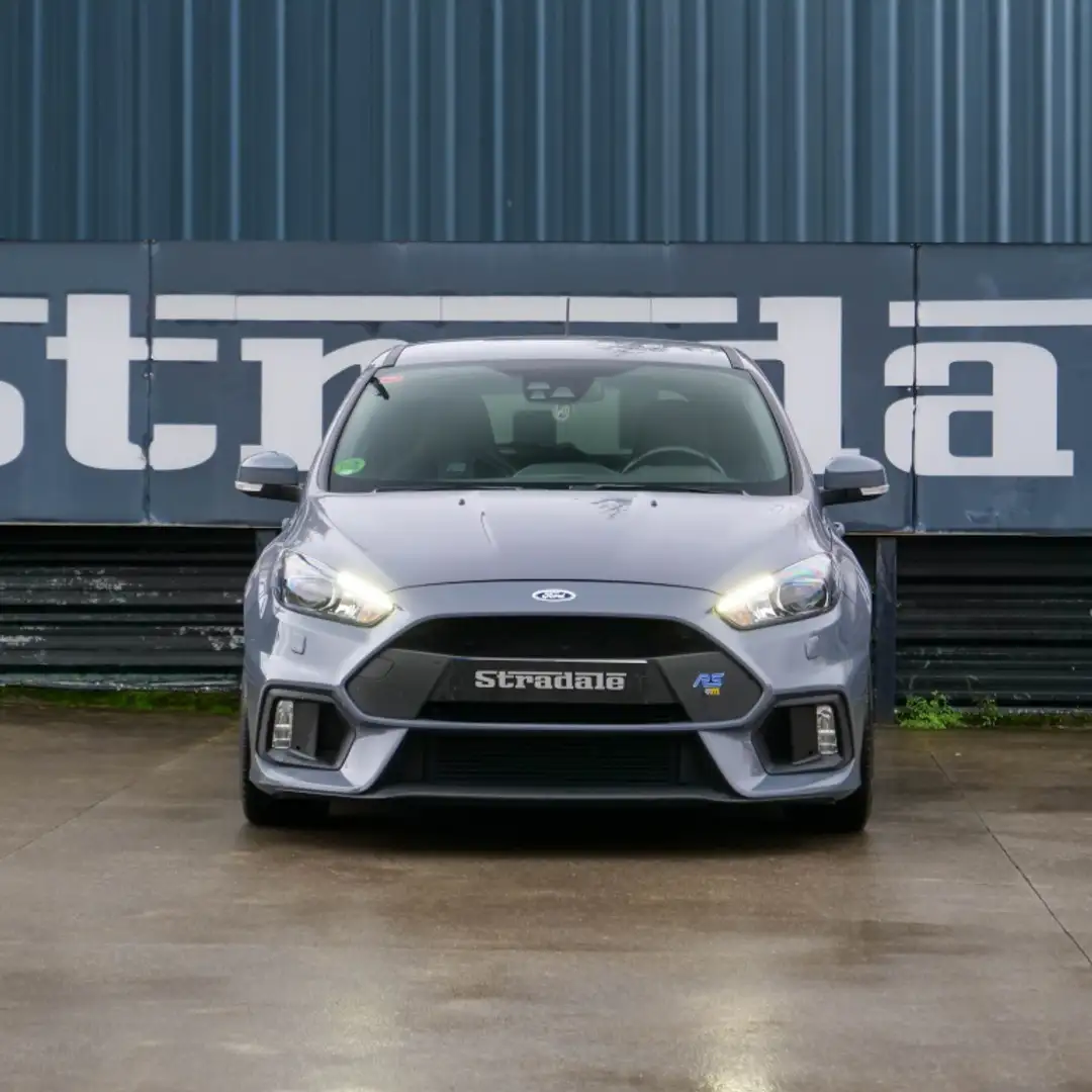 Ford Focus RS Performance Grau - 2
