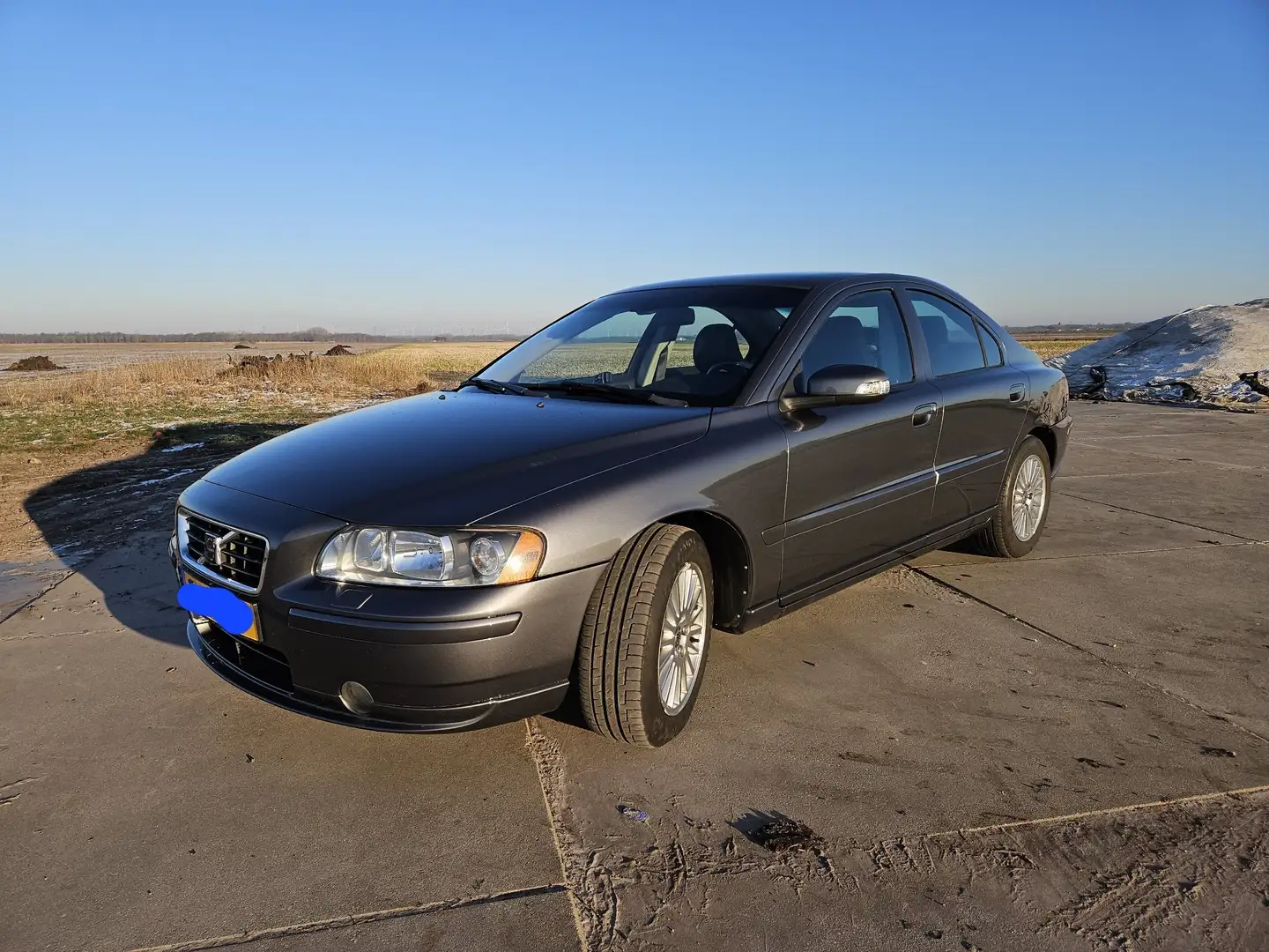 Volvo S60 2.4 Momentum, youngtimer, lage kilometerstand Gris - 1