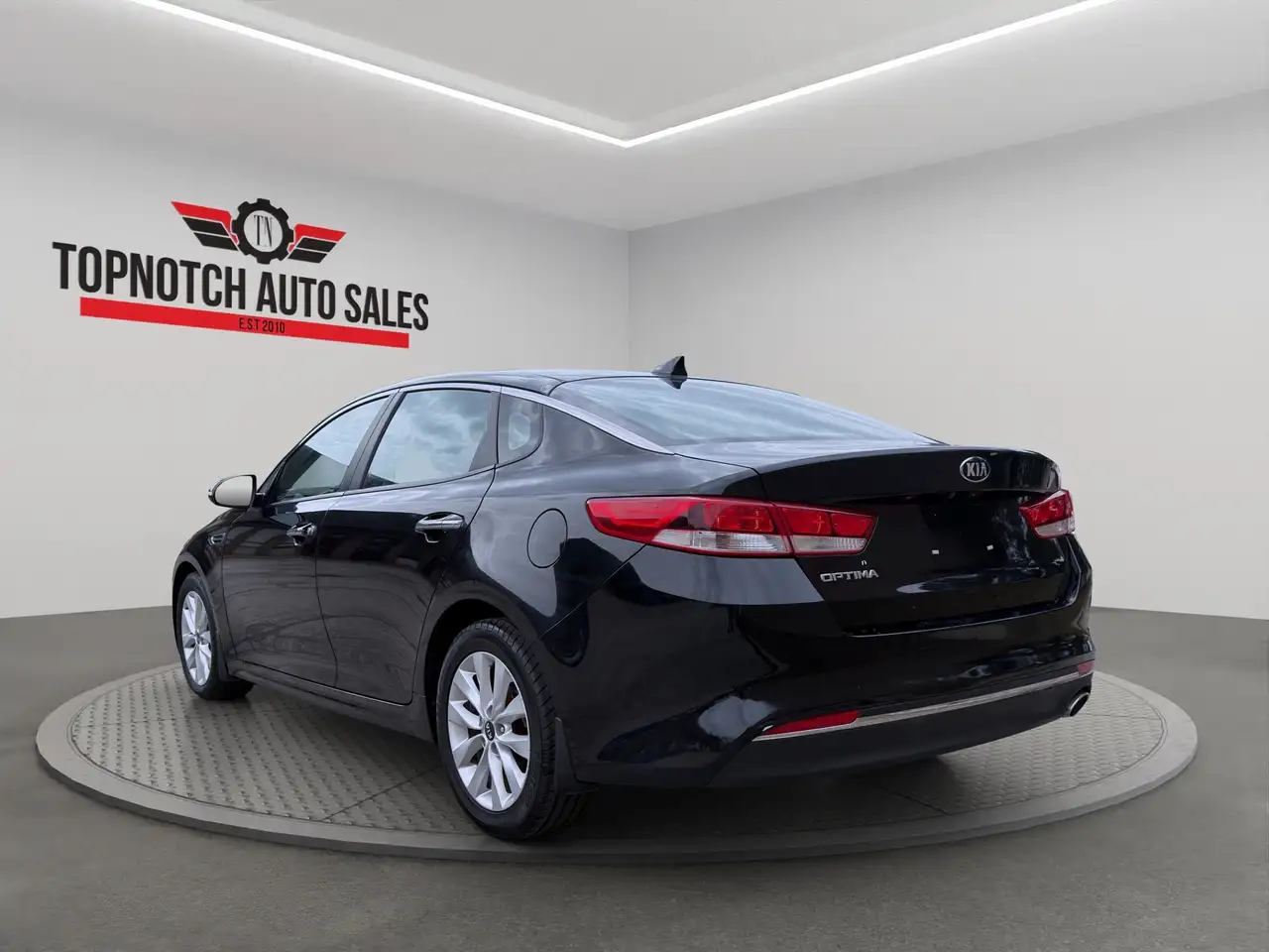 Kia Optima снимка Kia Optima