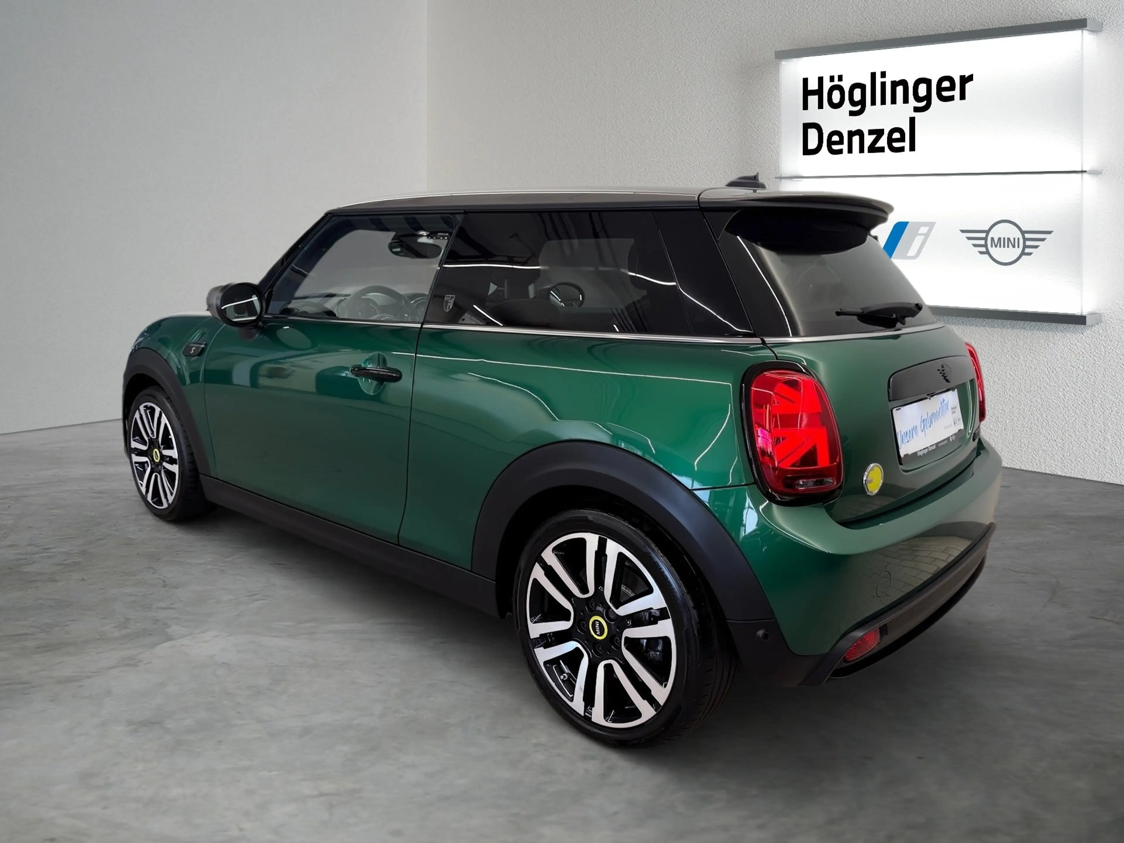MINI Cooper SE — photo 10
