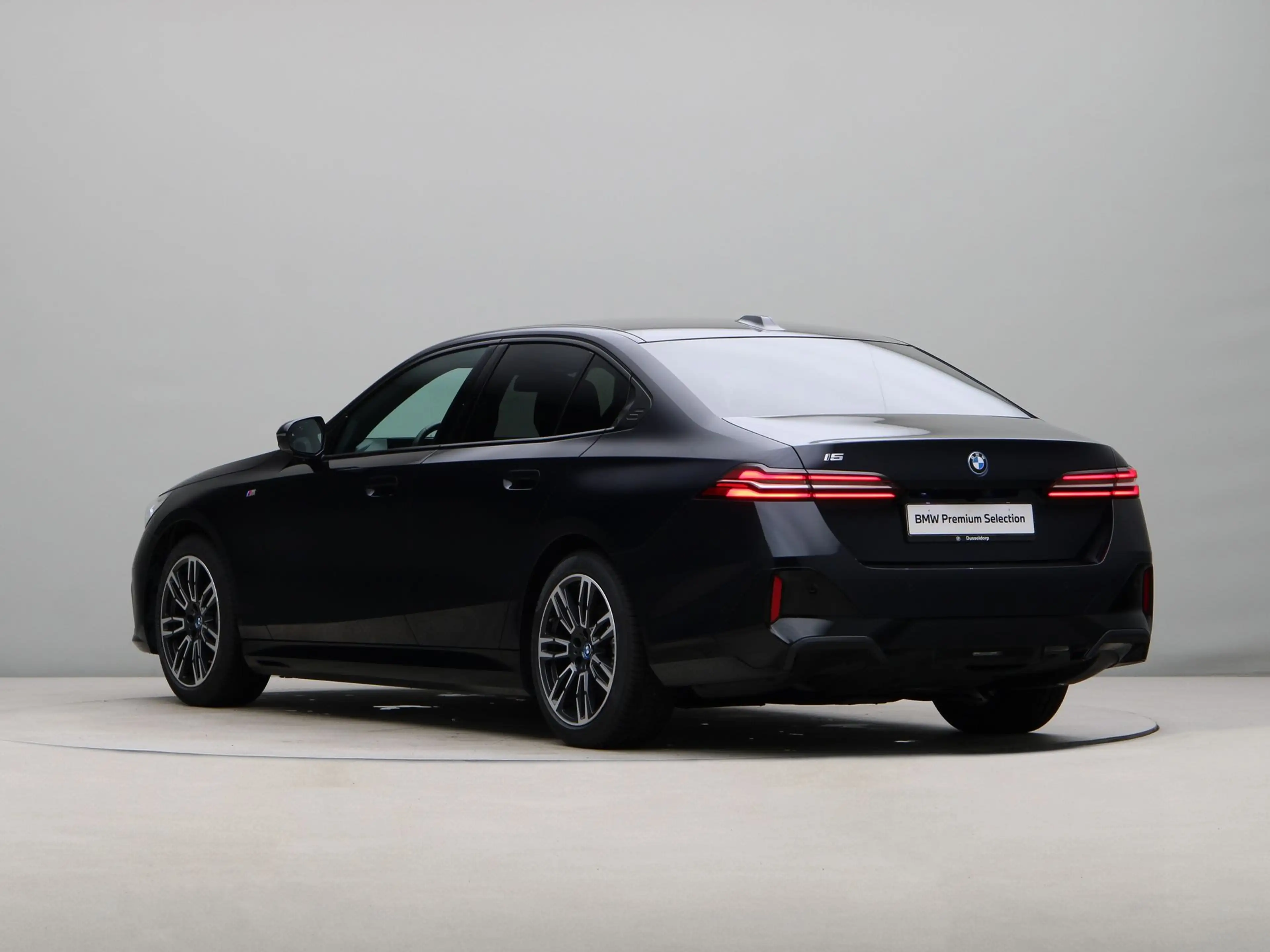 BMW i5 eDrive40 M-Sport - Trekhaak — photo 10