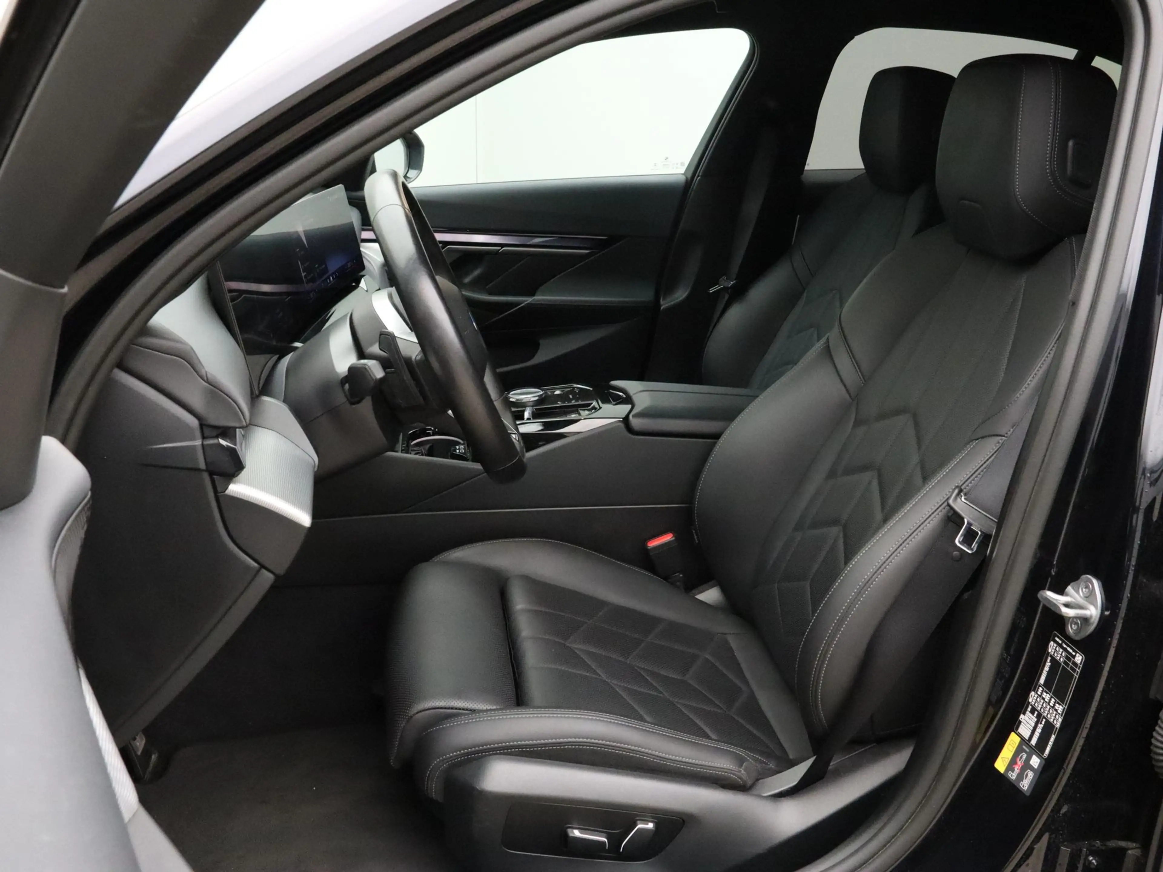 BMW i5 eDrive40 M-Sport - Trekhaak — photo 4