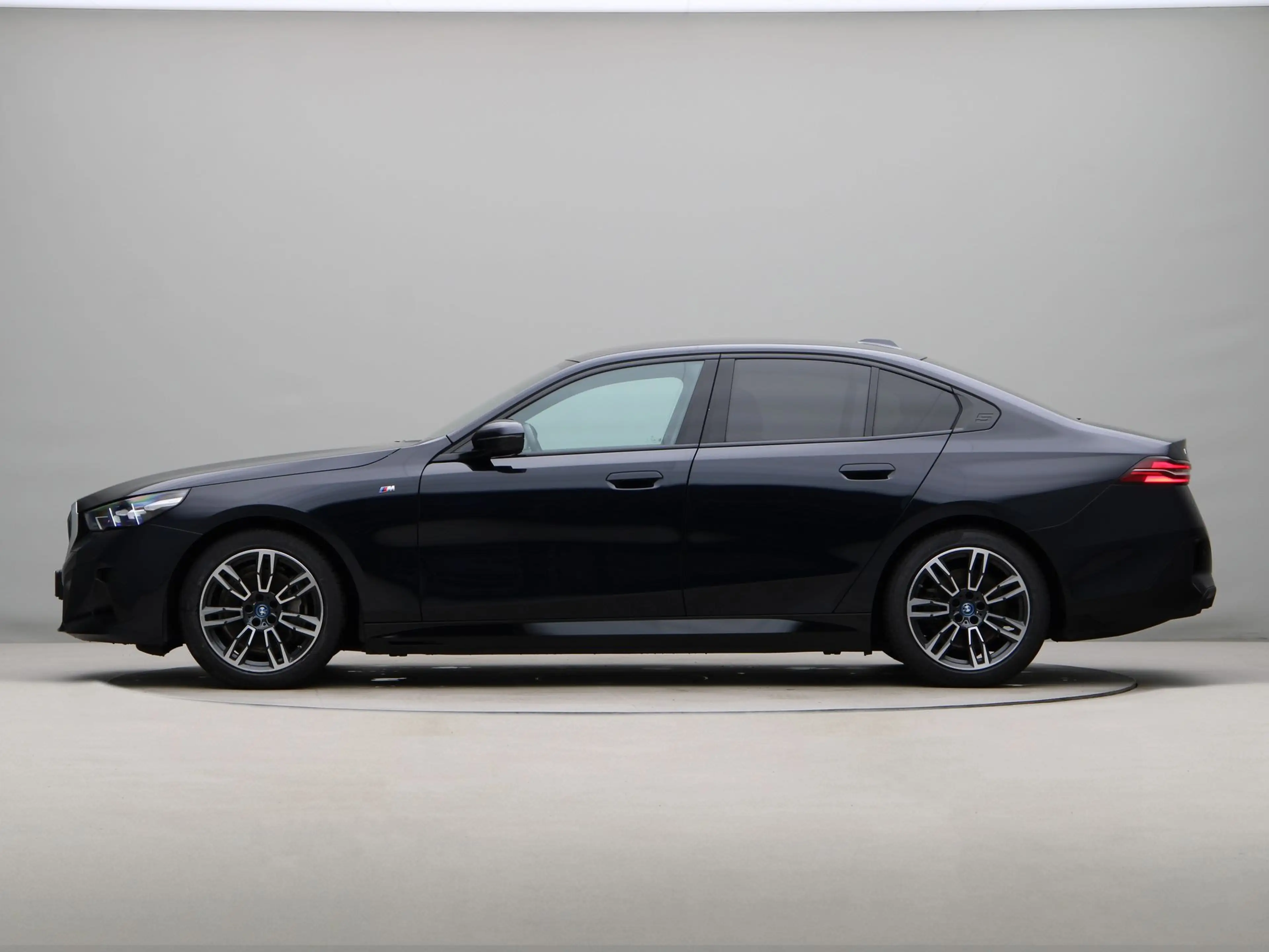 BMW i5 eDrive40 M-Sport - Trekhaak — photo 11