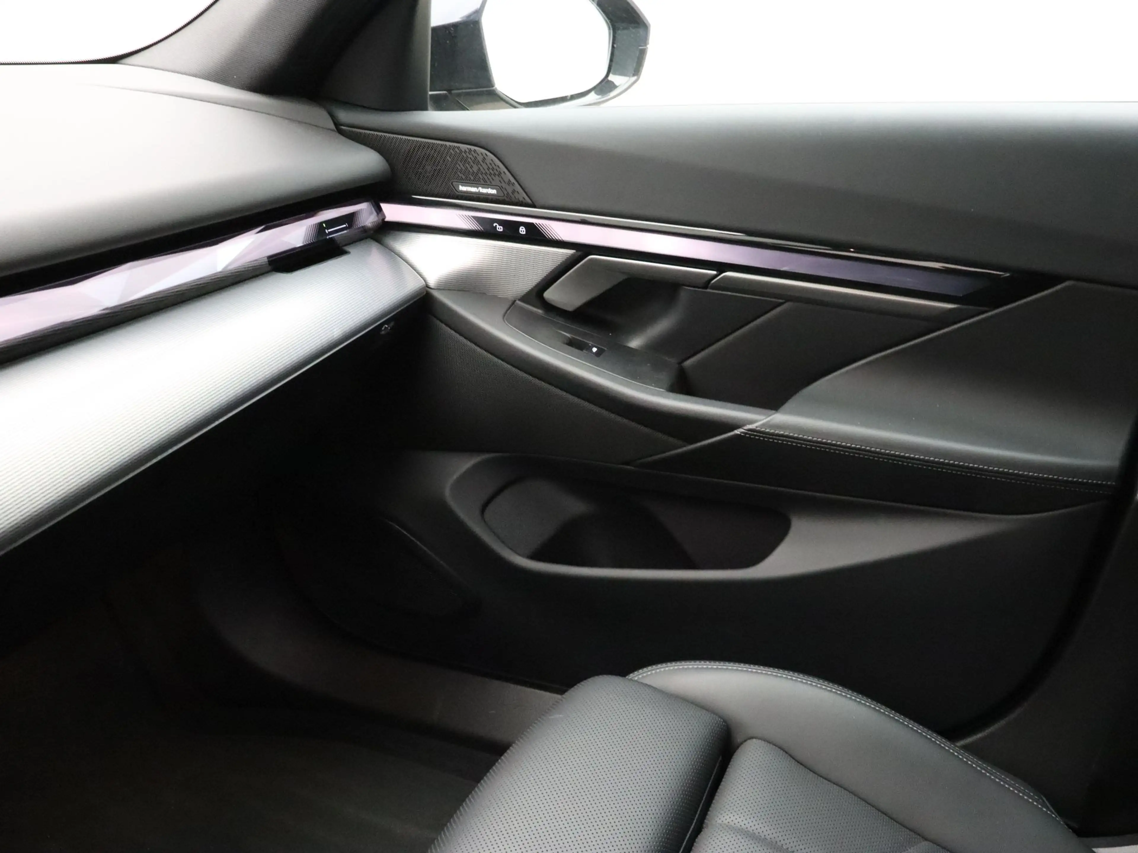 BMW i5 eDrive40 M-Sport - Trekhaak — photo 14