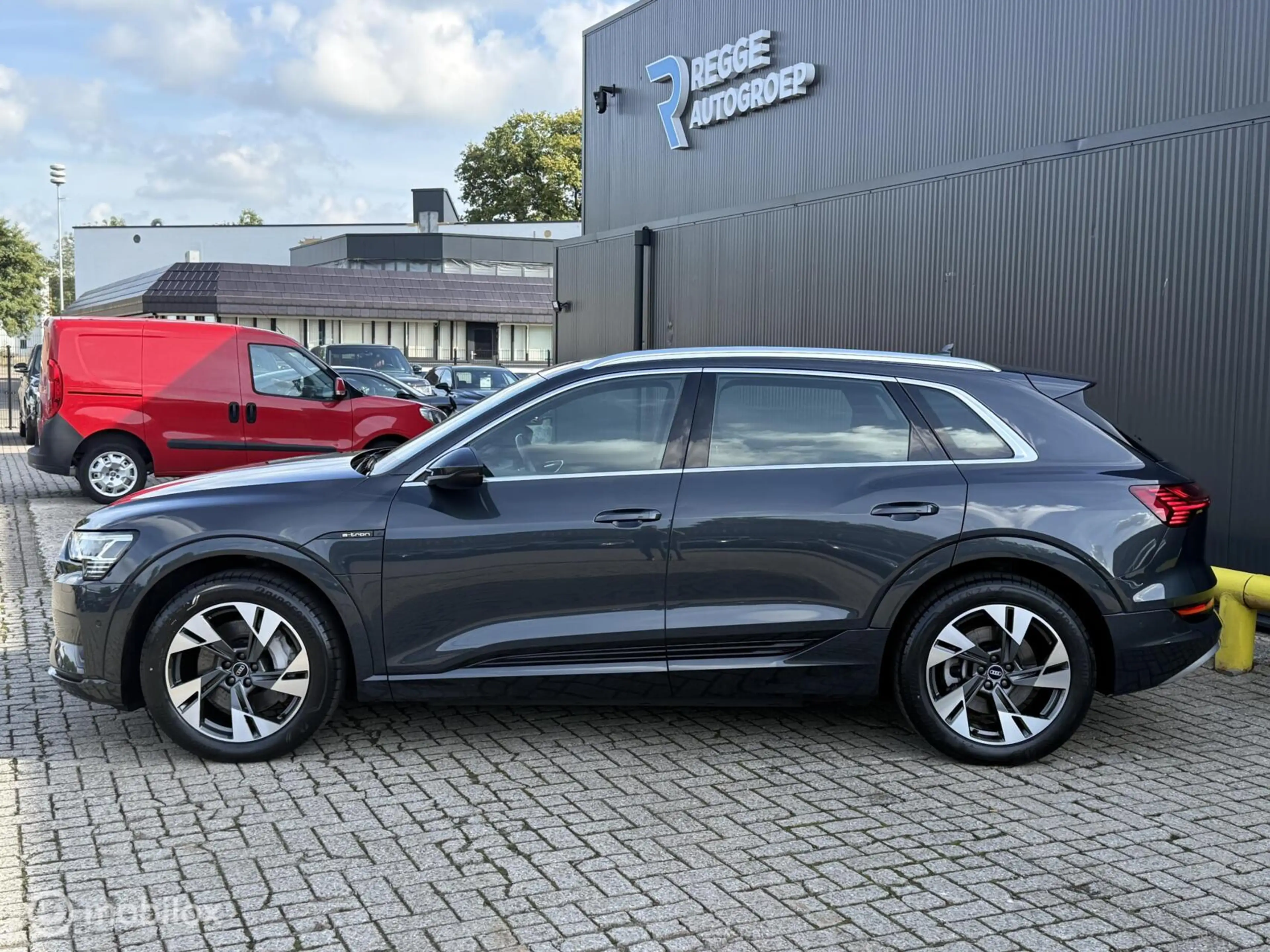 Audi e-tron 55 quattro Business edition Plus 95 kWh SOH 90% — photo 7