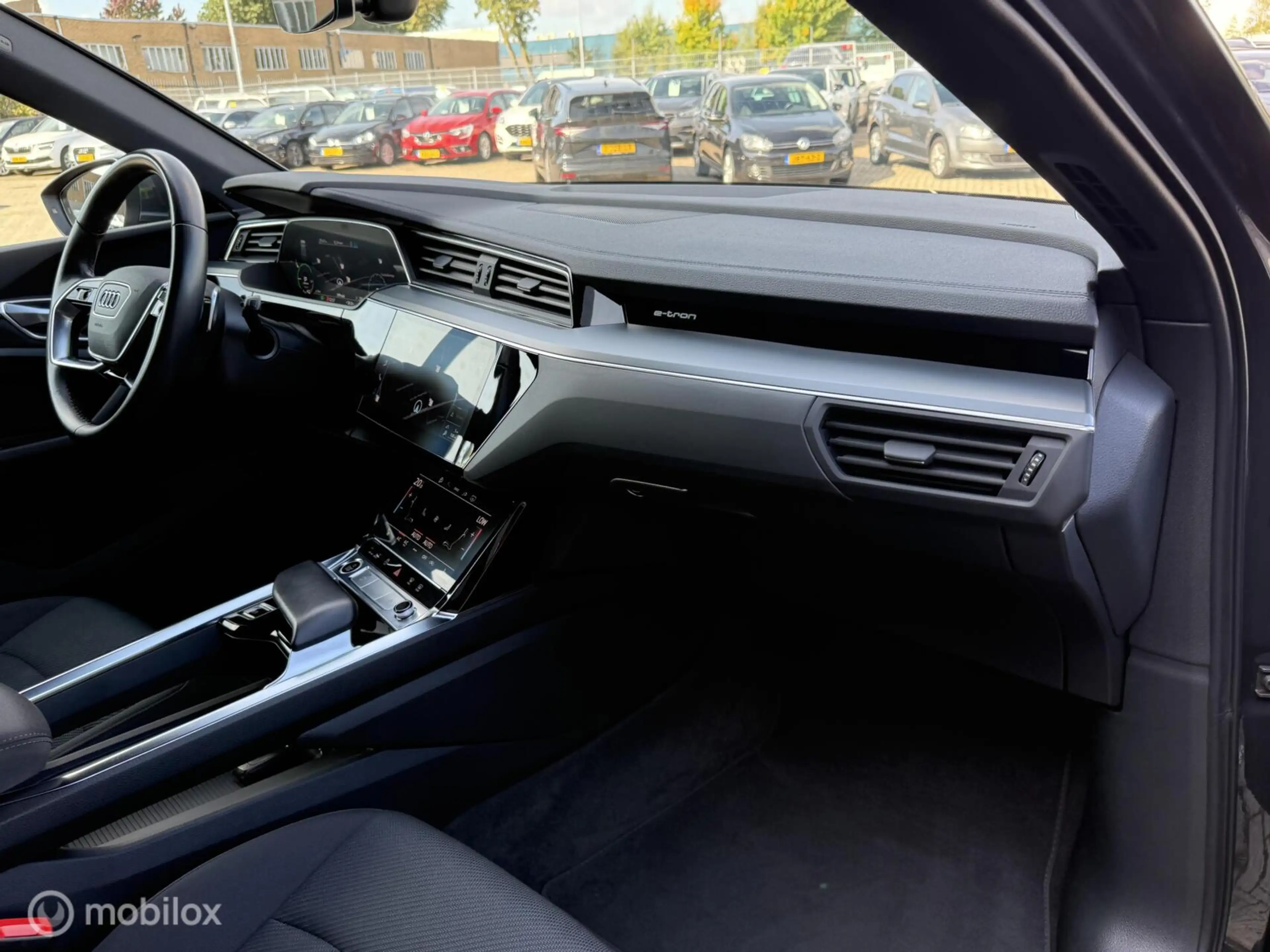 Audi e-tron 55 quattro Business edition Plus 95 kWh SOH 90% — photo 14