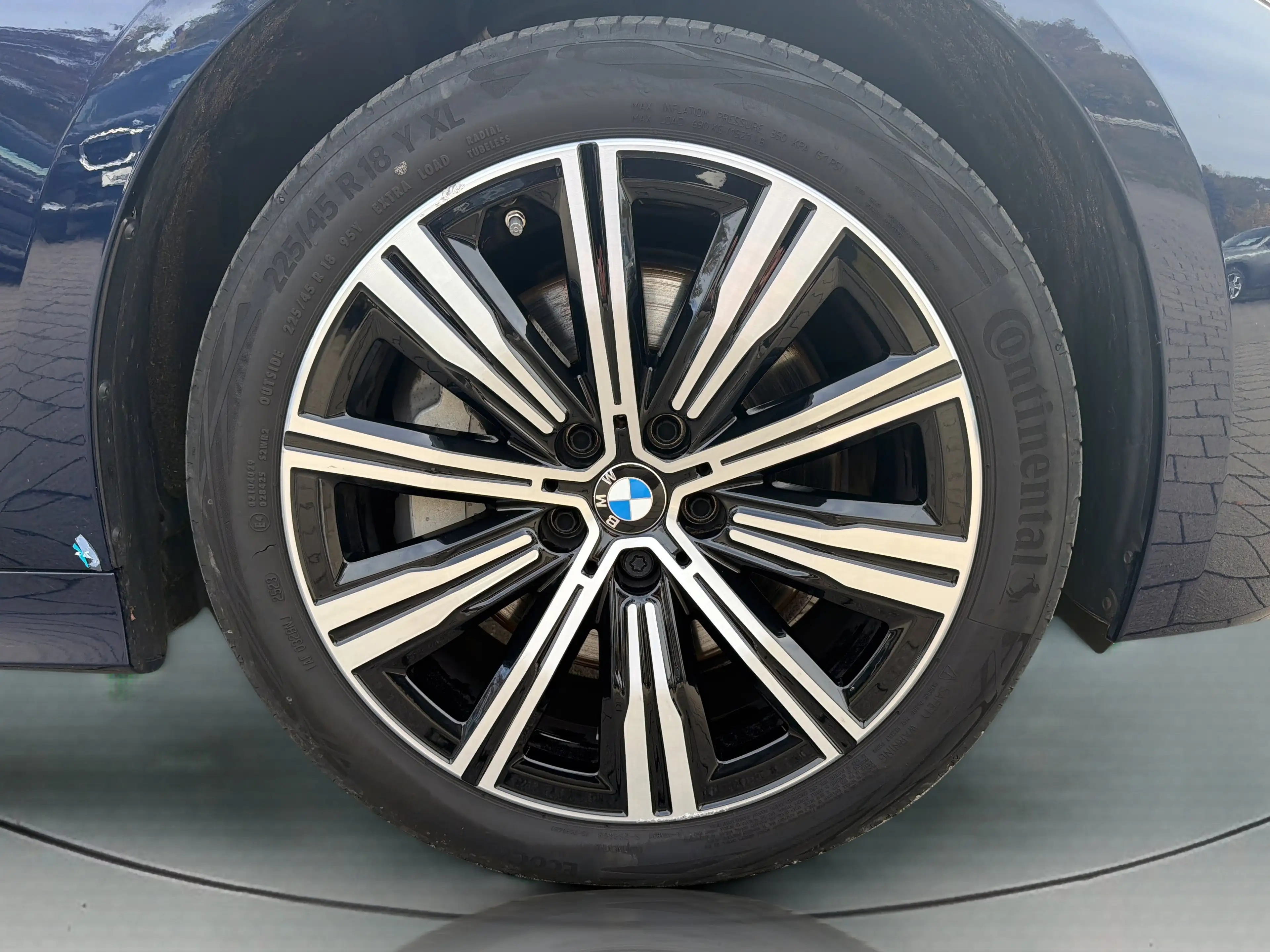 BMW 330 d xDrive Touring — photo 10