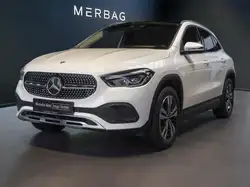 Mercedes-Benz GLA 200 *Progressive Pano LED MBUX High End