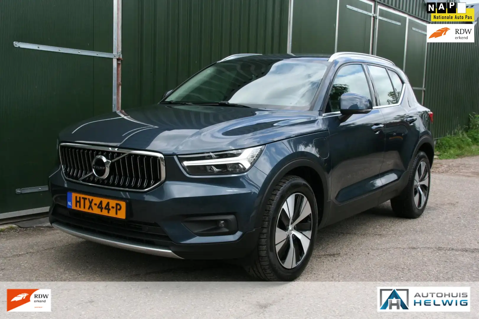 Volvo XC40 1.5 T4 Recharge Business Pro, NAVIGATIE, CAMERA, T Grijs - 1