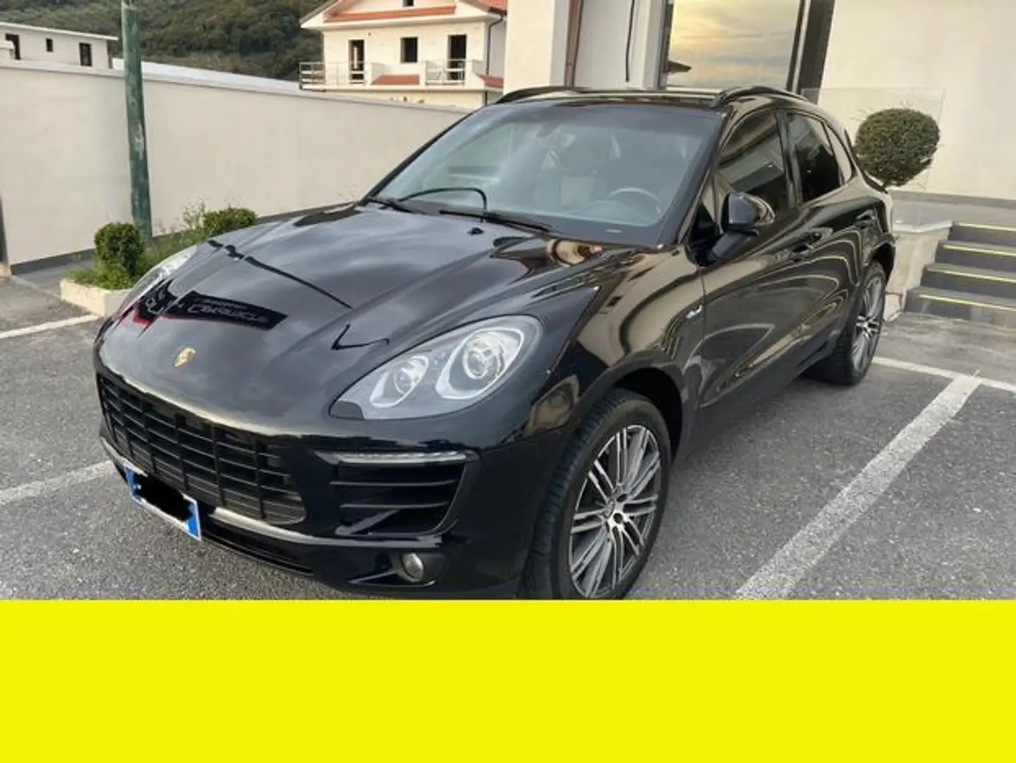 Porsche Macan - 1