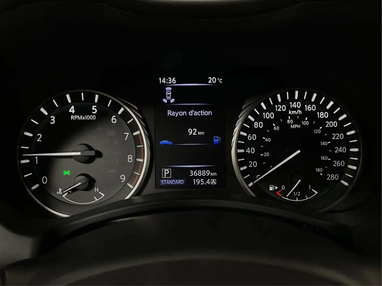 Infiniti Q50 снимка Infiniti Q50