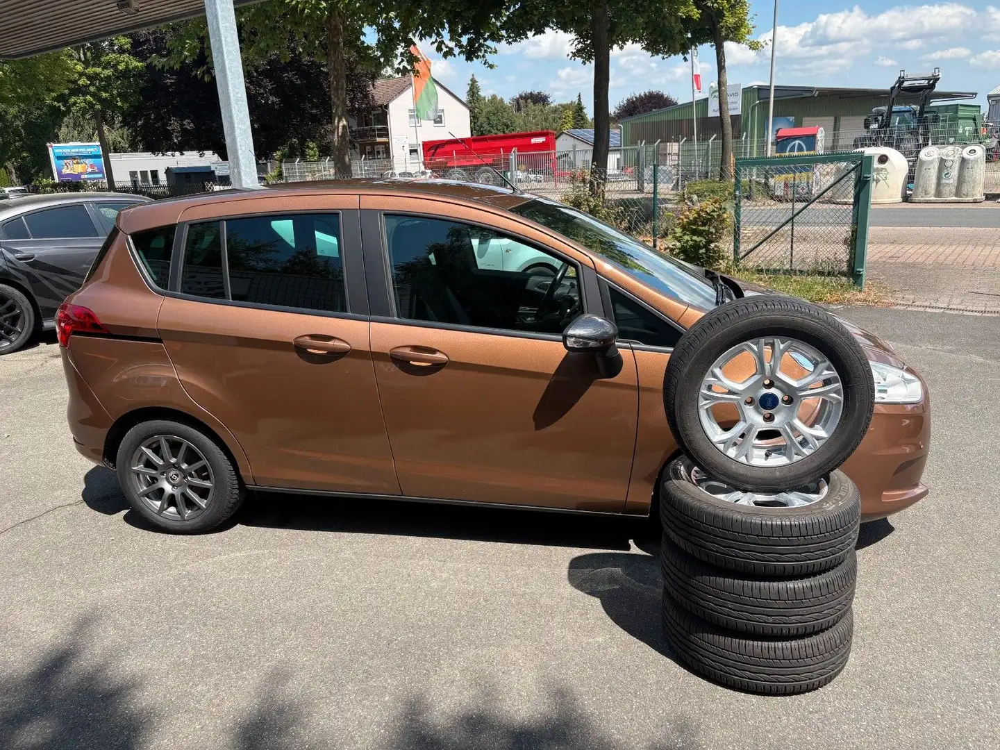 Ford B-Max B-MAX Sync Edition **KLIMA**SITZHZG.**... Brown - 2