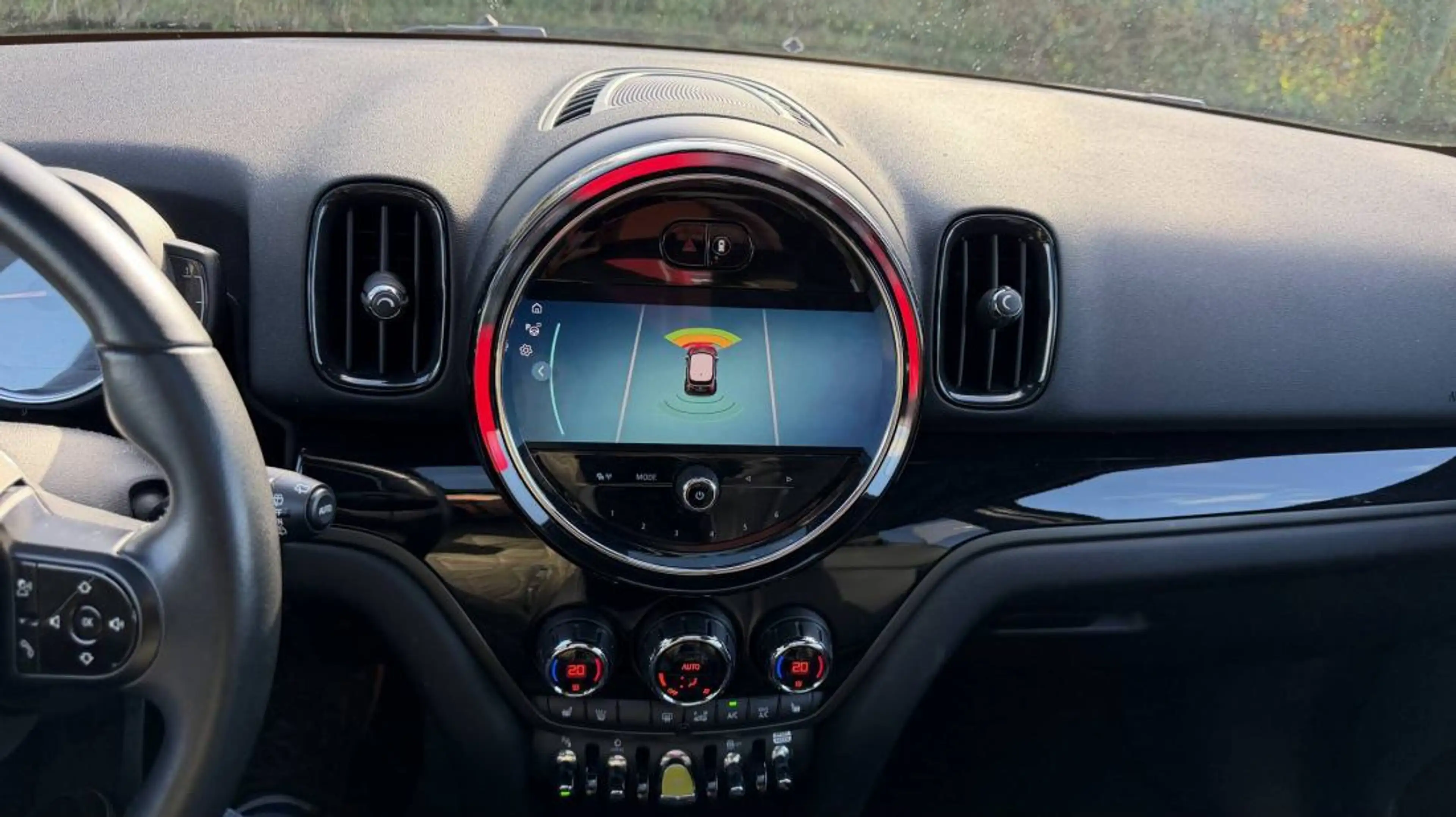 MINI Cooper SE Countryman 1.5 ALL4 MINI Yours — photo 12