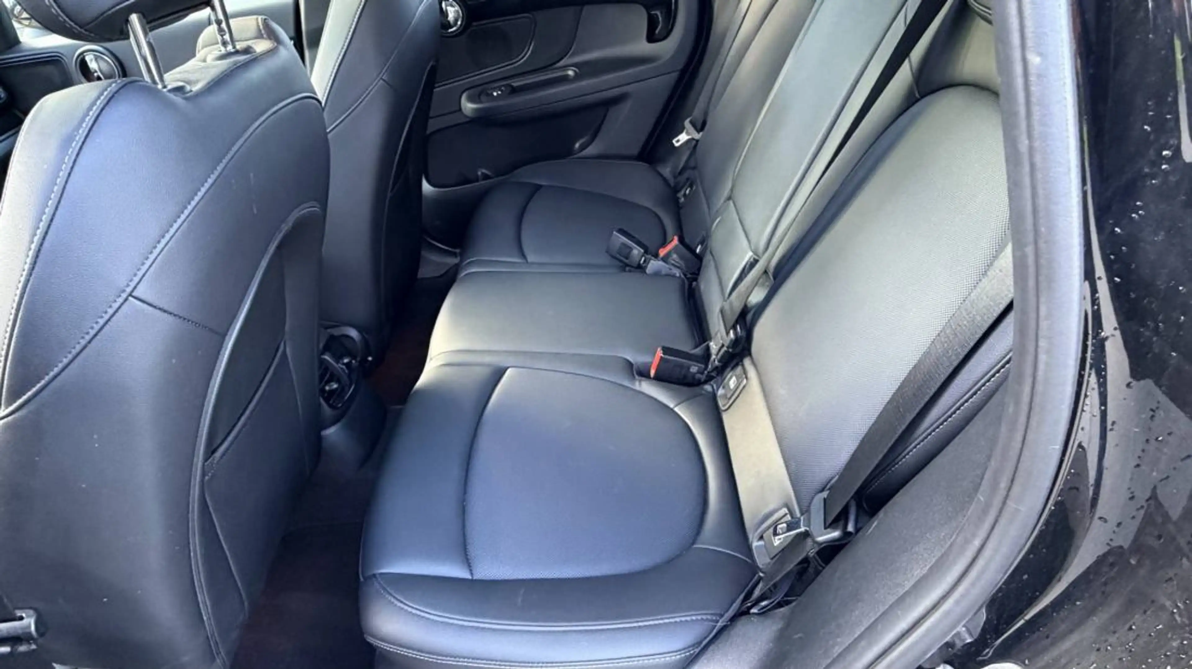 MINI Cooper SE Countryman 1.5 ALL4 MINI Yours — photo 15