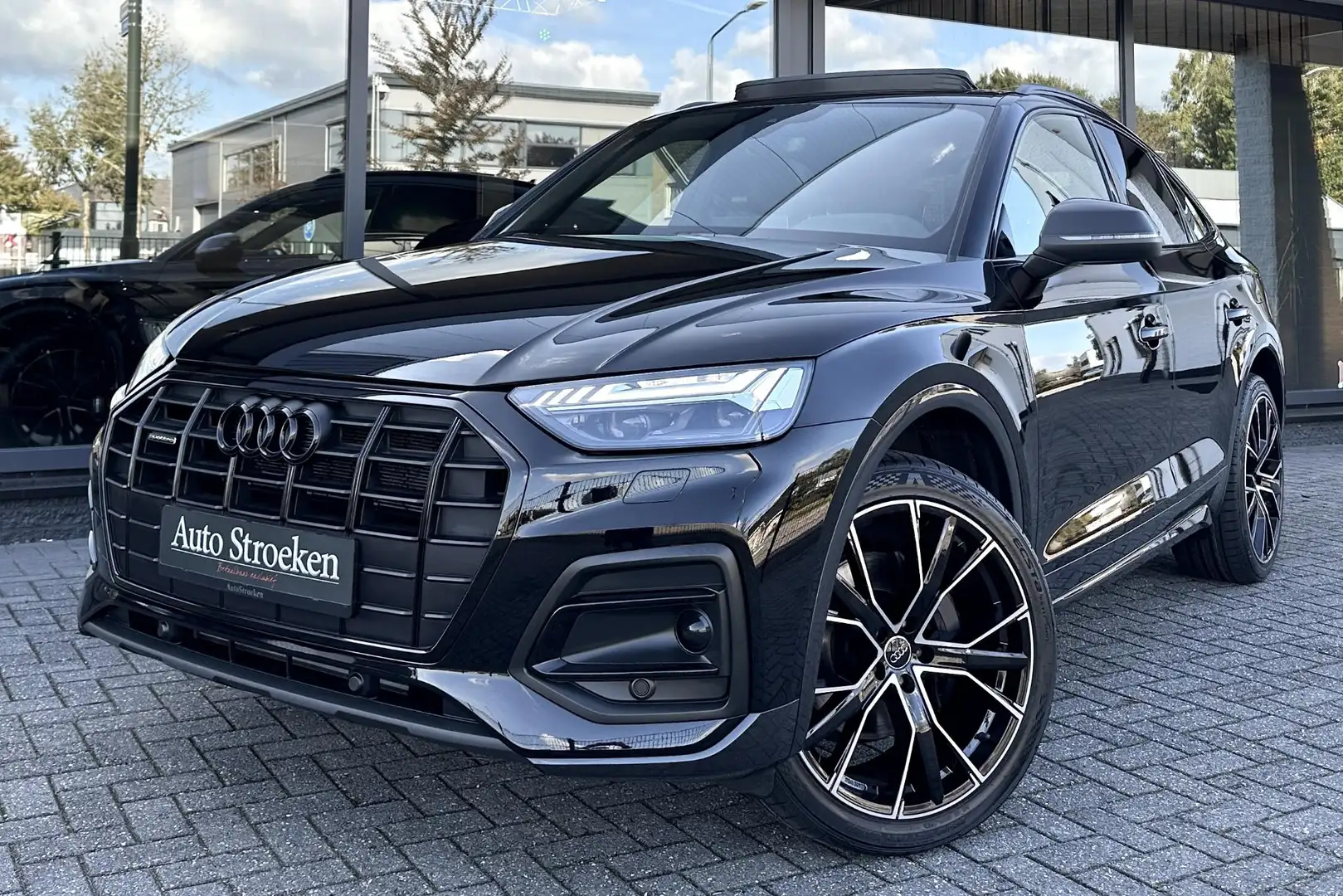 Audi Q5 Sportback 50 TFSIe Black Edition Panorama Matrix L Noir - 1