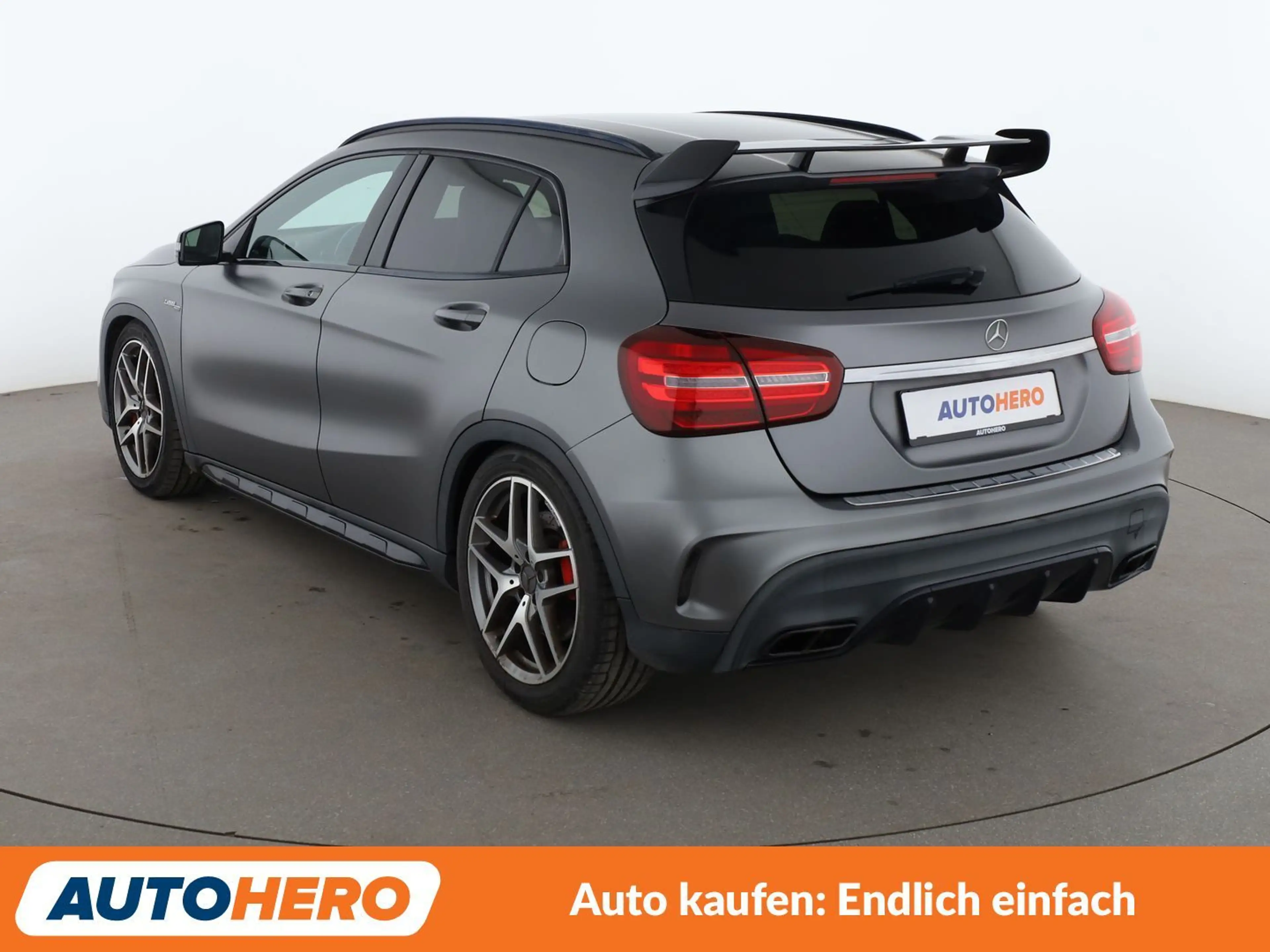 Mercedes-Benz GLA 45 AMG GLA 45 AMG 4Matic Aut.*NAVI*LED*ACC*PDC*SHZ* — photo 4