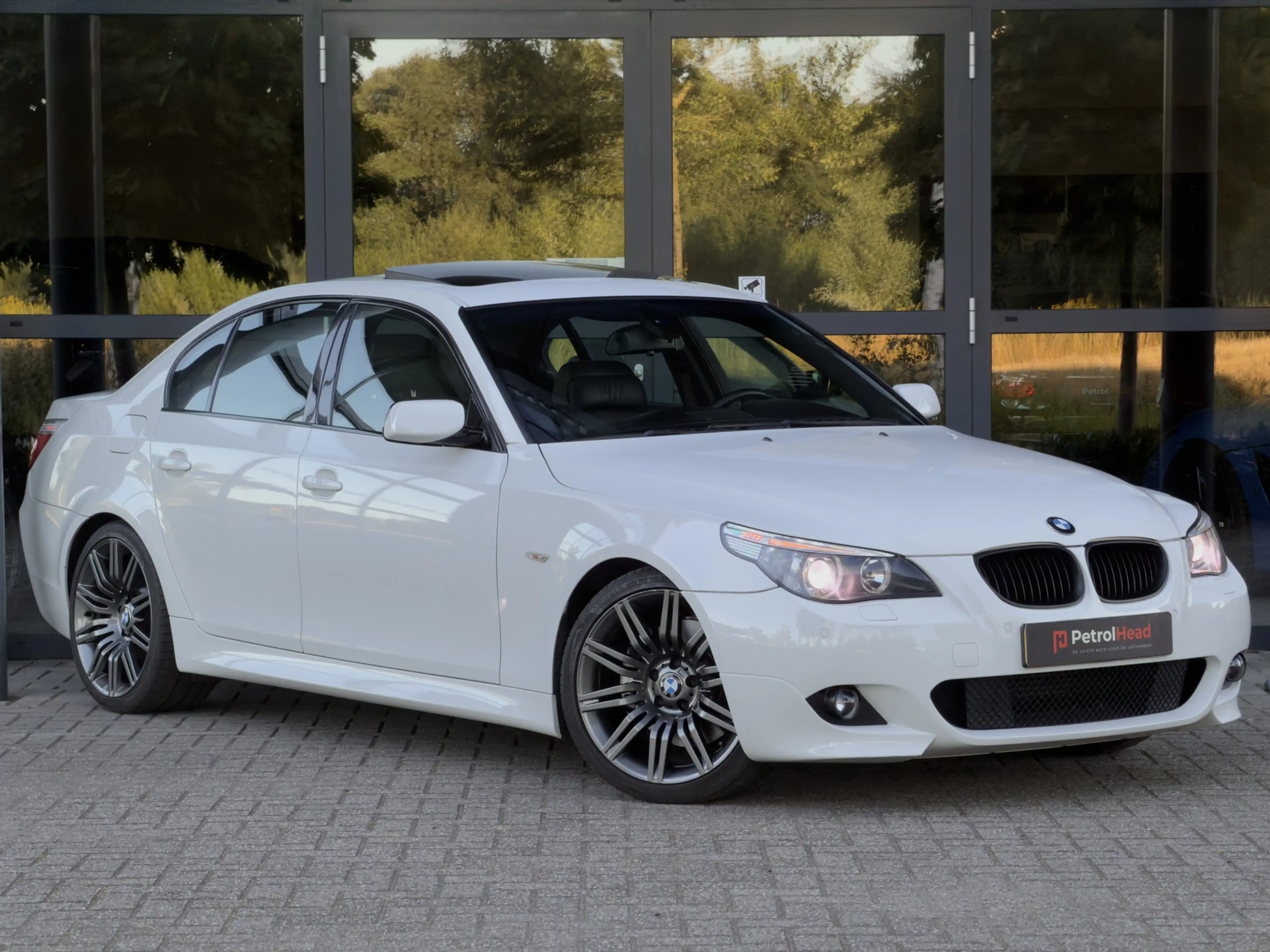 BMW 550 5-serie 550i Executive, M-Sport, BTW, Youngtimer, — photo 6