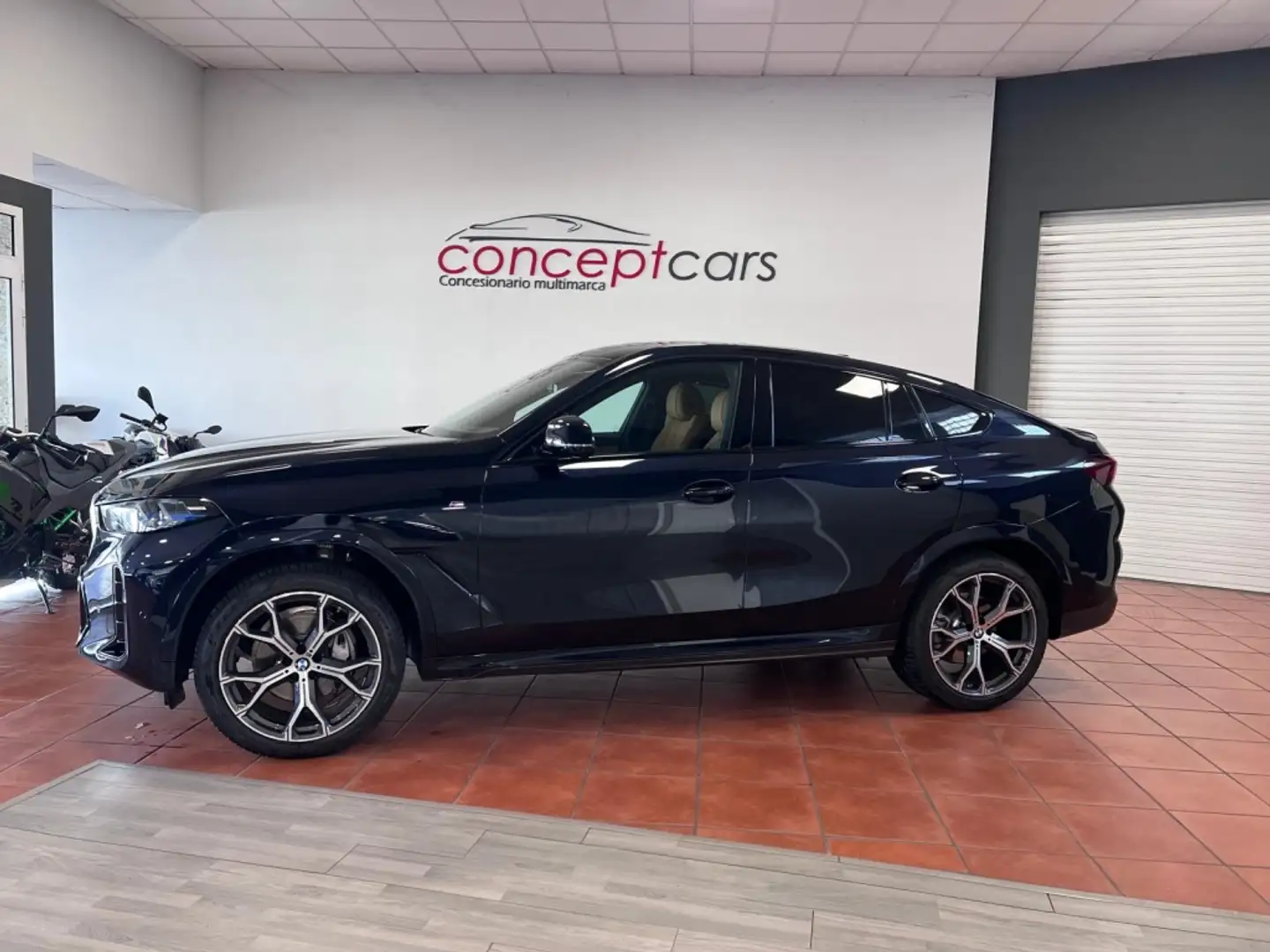 BMW X6 xDrive 30dA M Sport Azul - 2