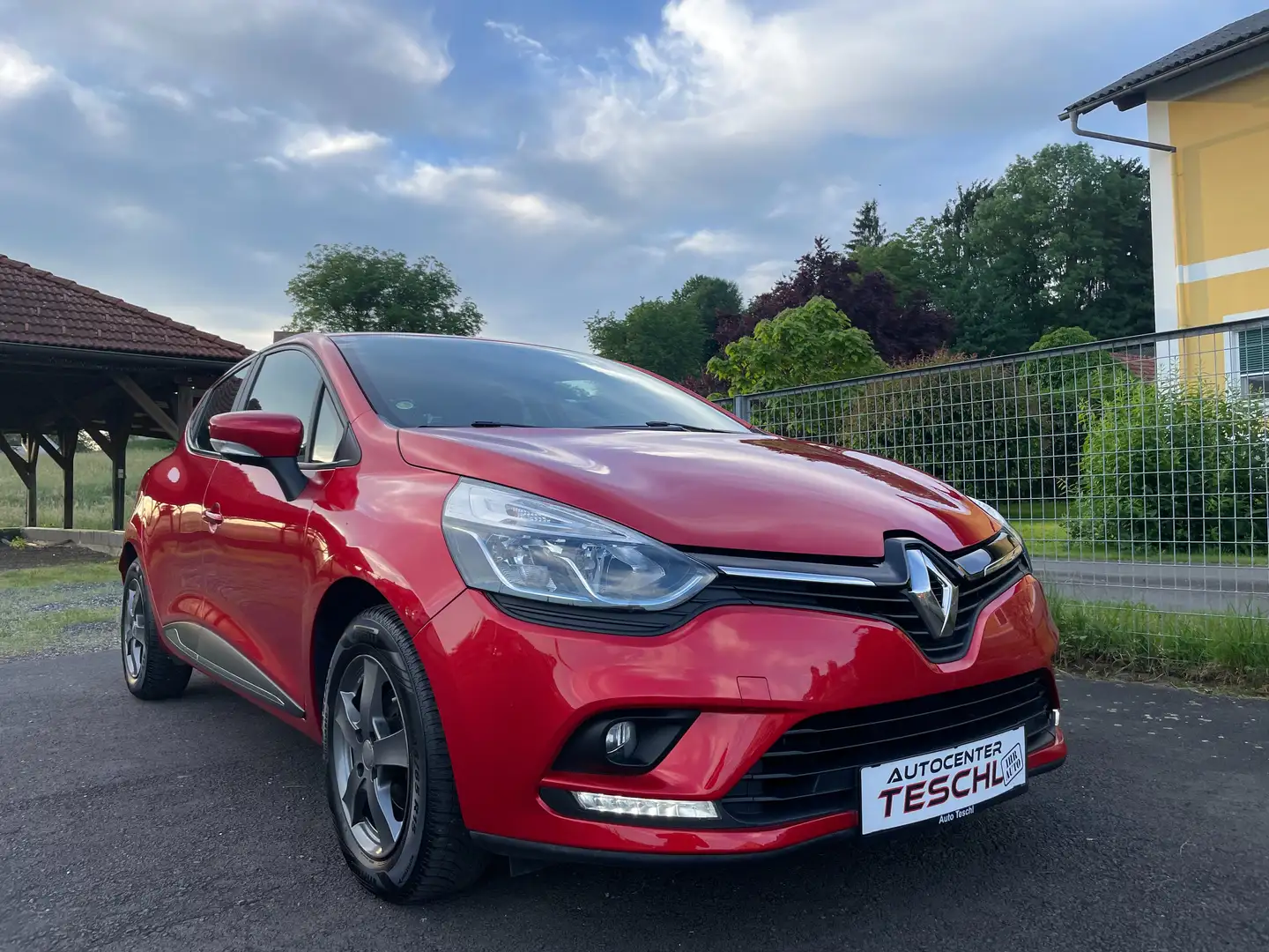 Renault Clio Clio Life 1,2 16V 75 Life**40.000KM**1.Besitz** Rot - 2