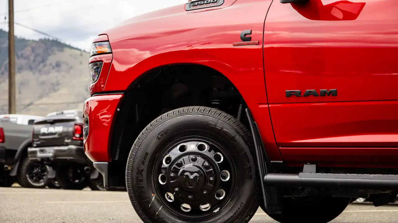 RAM 3500 снимка RAM 3500