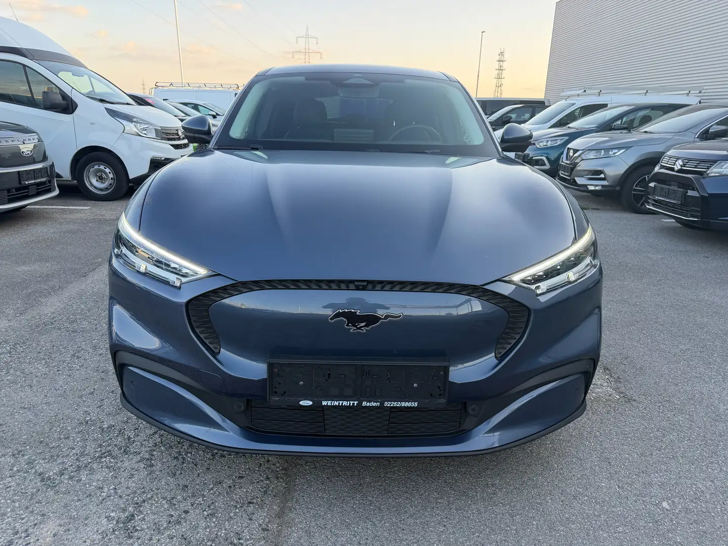 Ford Mustang Mach-E 88kWh Extended Range RWD Blau - 2