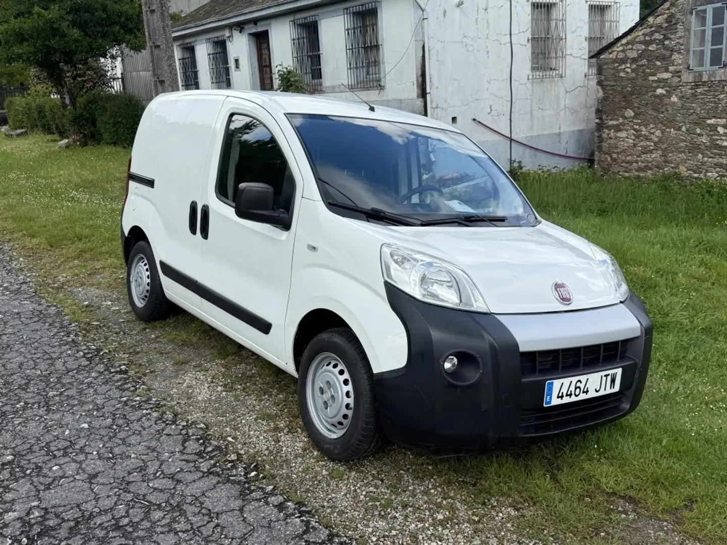 Fiat Fiorino Comercial Cargo 1.3Mjt Base 75 E5 Wit - 1