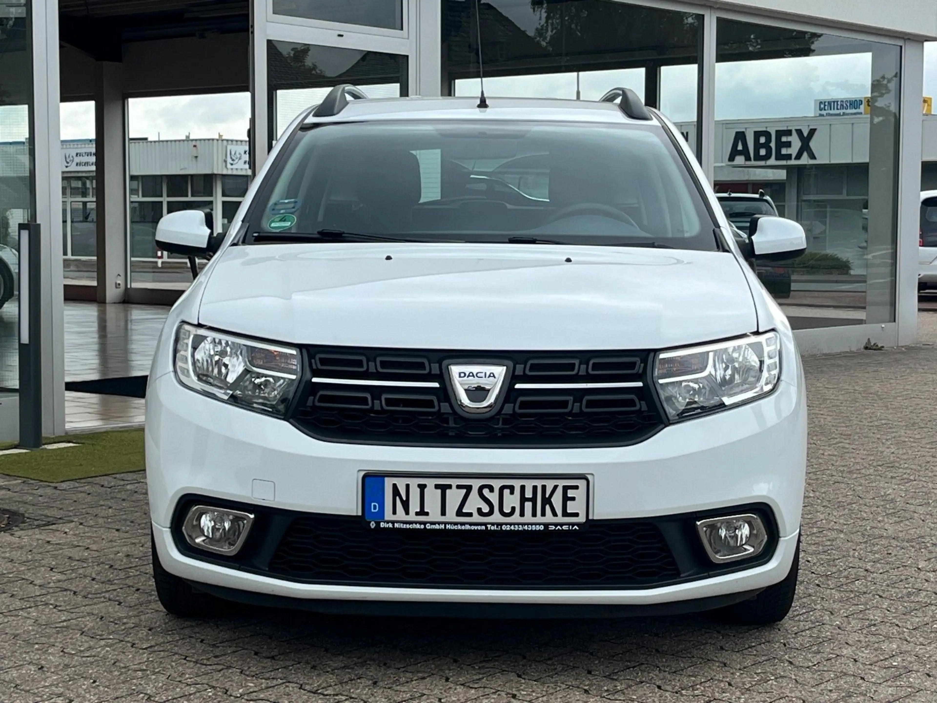 Dacia Logan MCV II Kombi Comfort (GJR, AHK, KLIMA) — photo 2
