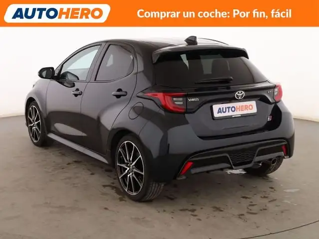 Toyota Yaris view 4