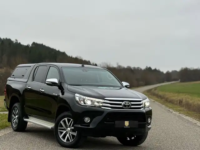 Toyota Hilux Double Cab Executive 4x4/LED/Leder/Kamera/