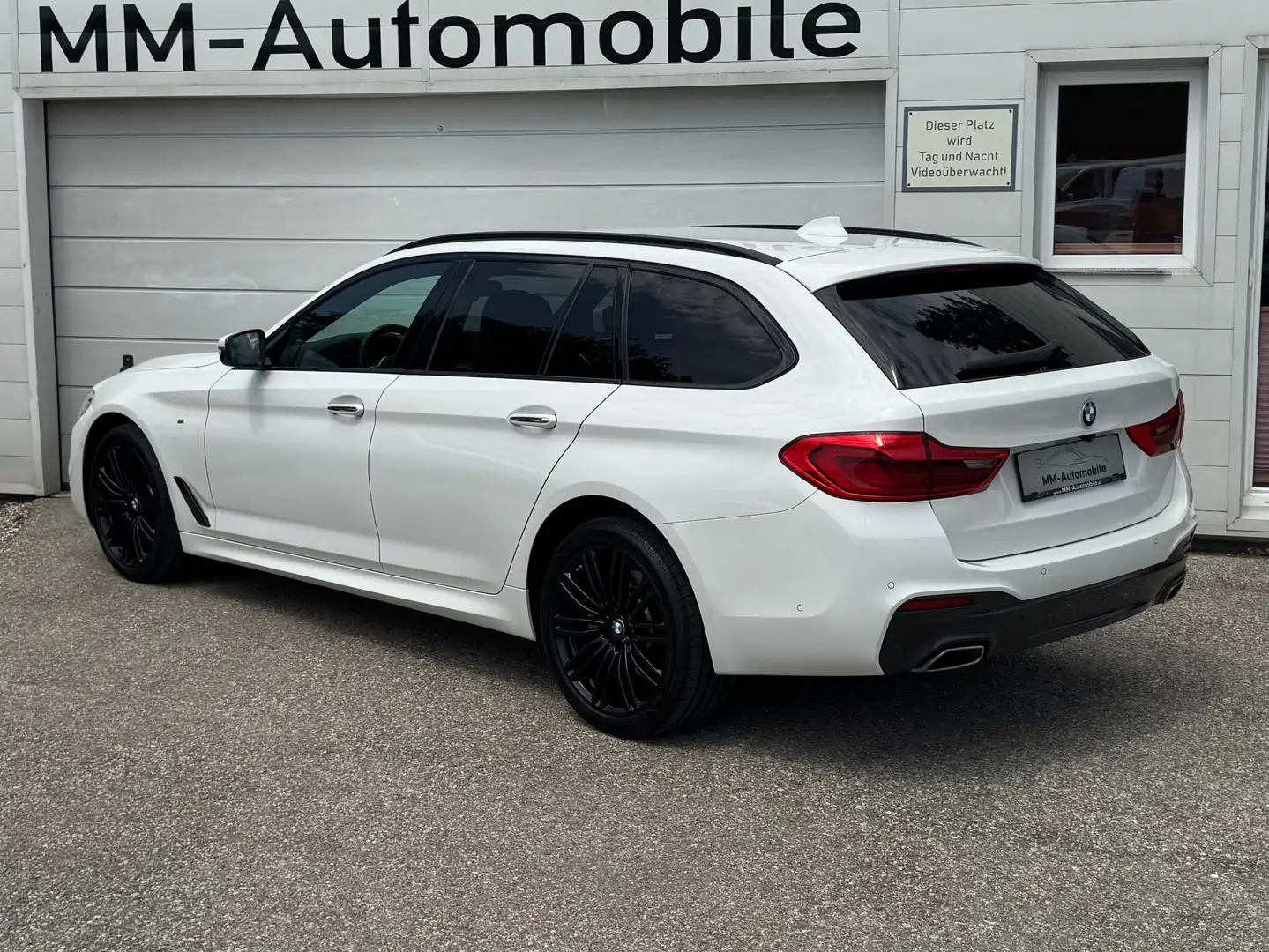 BMW 520 520 d M Sport*HARMAN/KARDON*SITZKÜHLUNG*360*uvm Blanco - 2
