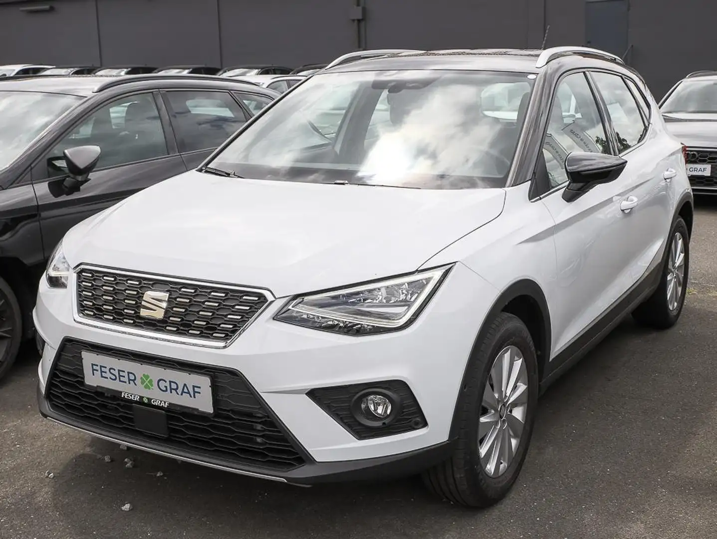 SEAT Arona XCELLENCE 1.0 TSI Navi Kamera Beats LED SiHz Wit - 1