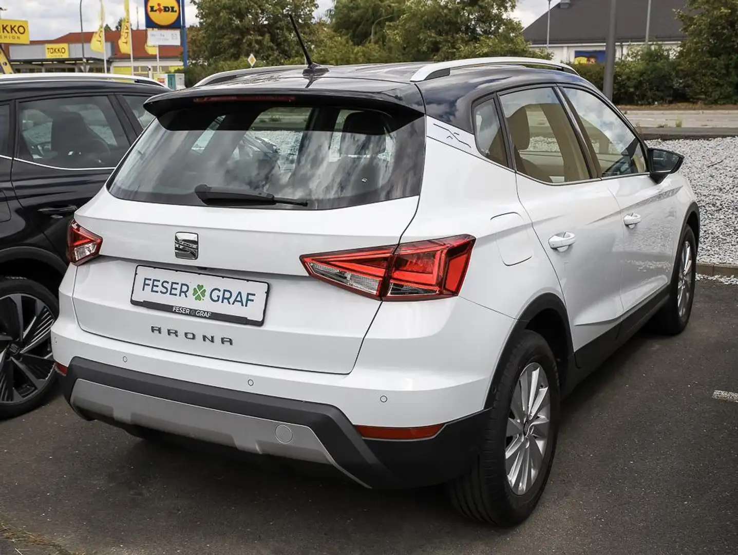 SEAT Arona XCELLENCE 1.0 TSI Navi Kamera Beats LED SiHz Wit - 2