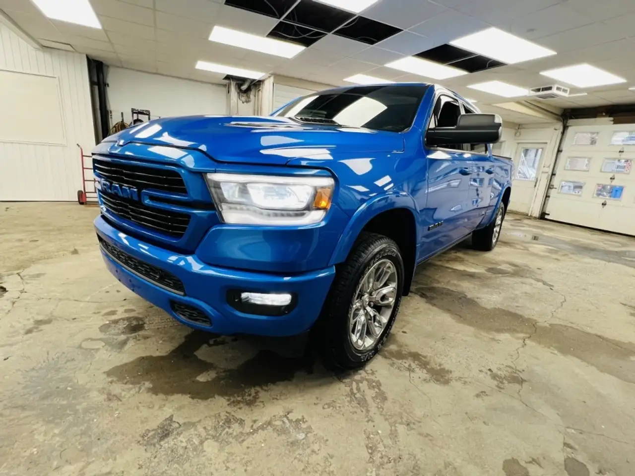 RAM 1500 снимка RAM 1500