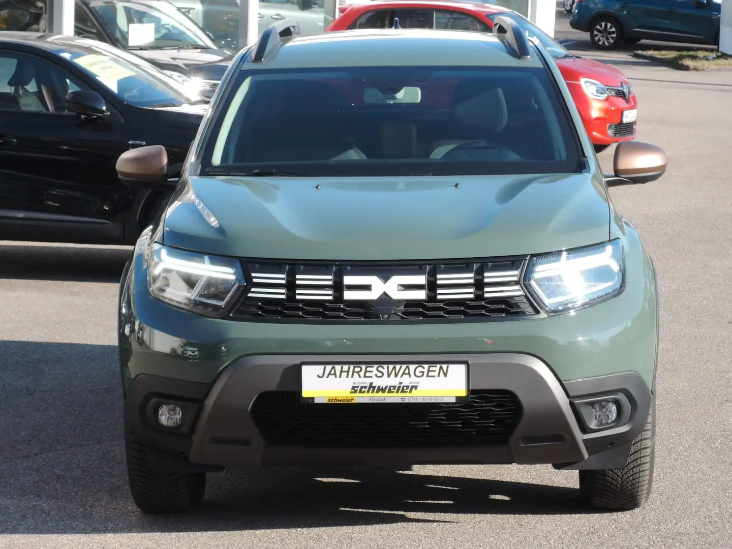 Dacia Duster TCe 150 4x4 Extreme GJR,SHZ,Kameras,EPH Grün - 2