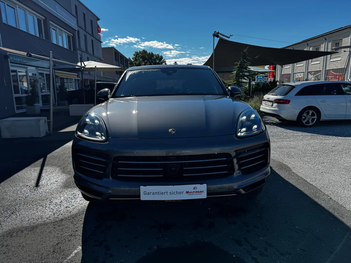 Porsche Cayenne III 3.0 Aut. *TOP AUSSTATTUNG; ACC; PANO; LUFT uvm Gris - 2