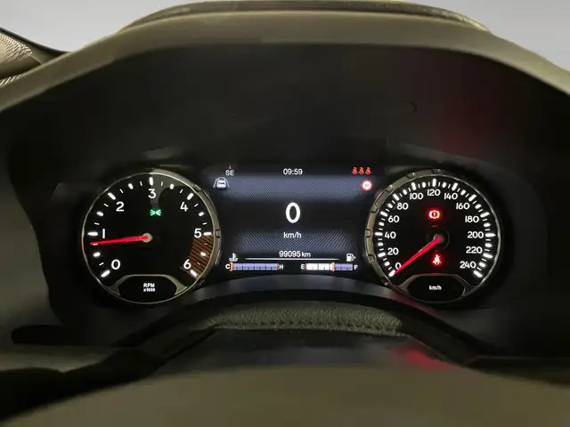 Jeep Renegade view 2