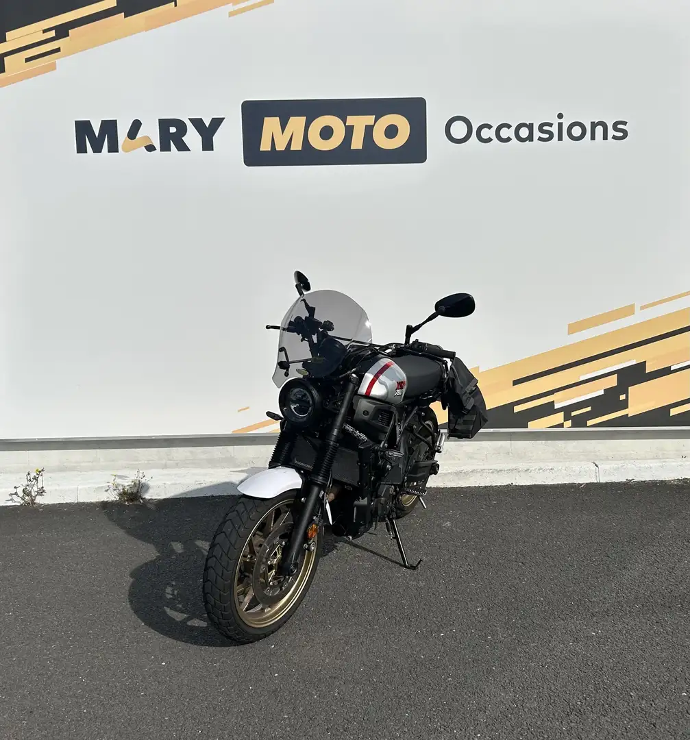 Yamaha XSR 700 Gris - 2