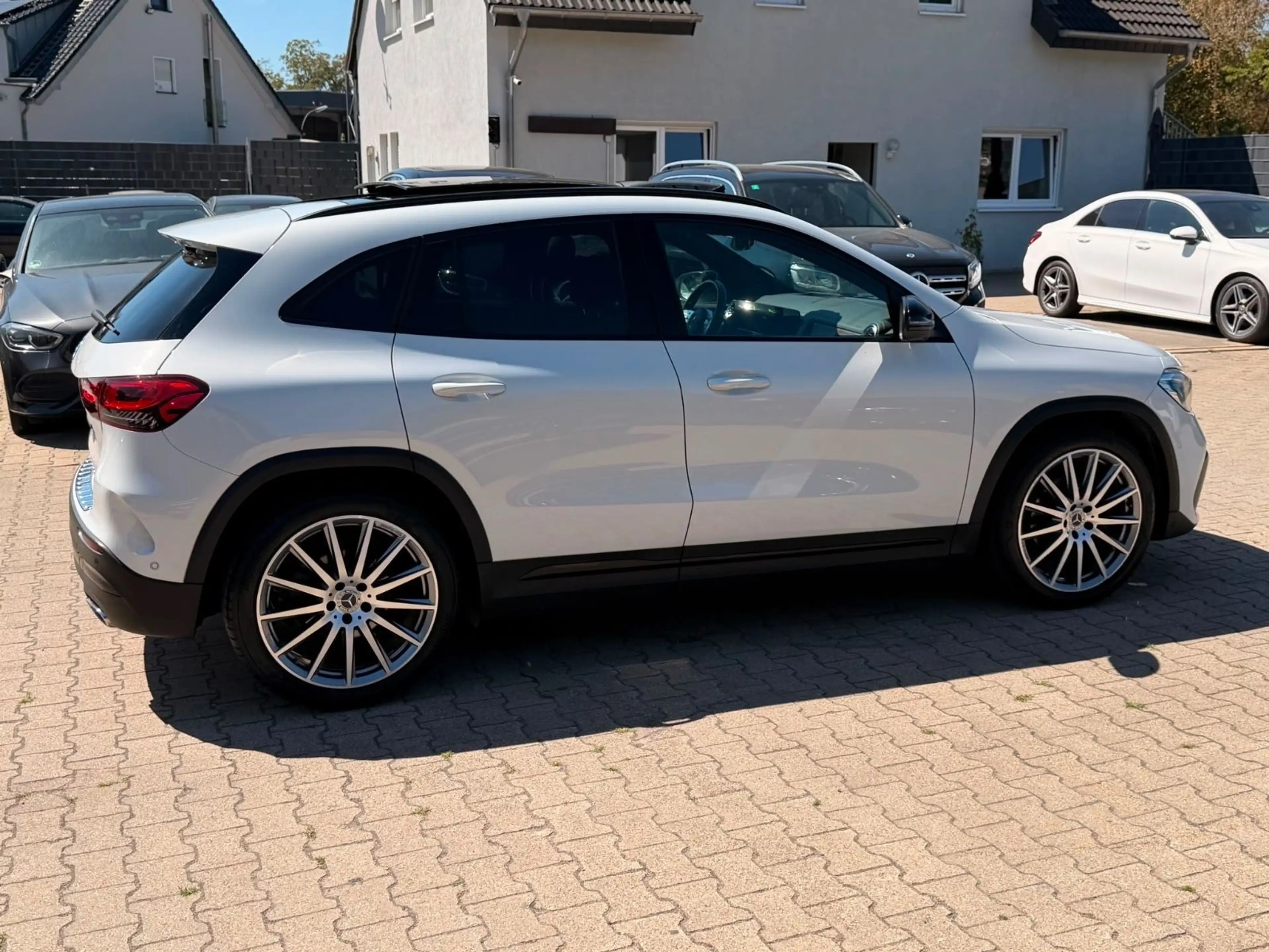 Mercedes-Benz GLA 200 GLA GLA 200 — photo 9