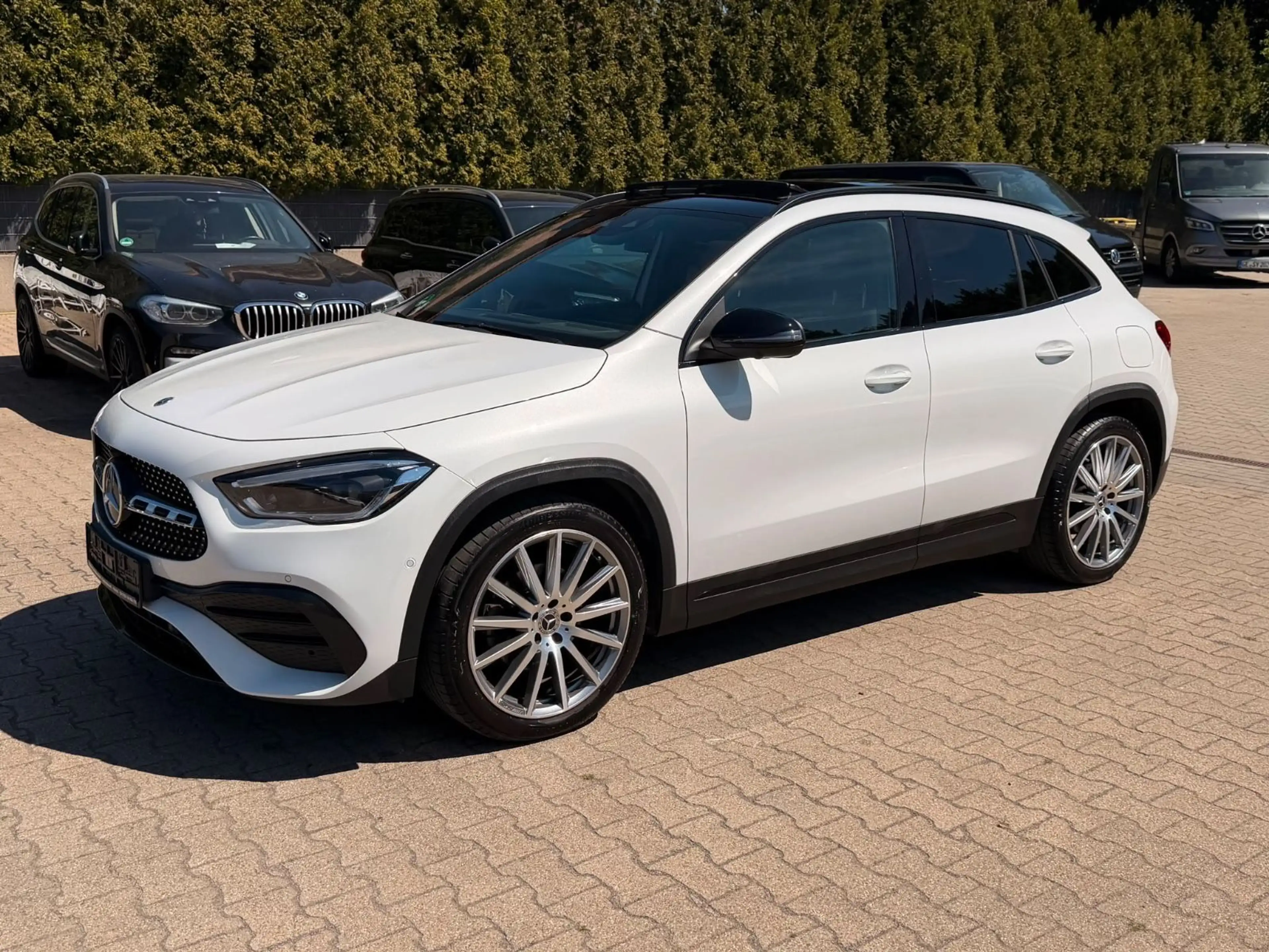 Mercedes-Benz GLA 200 GLA GLA 200 — photo 2