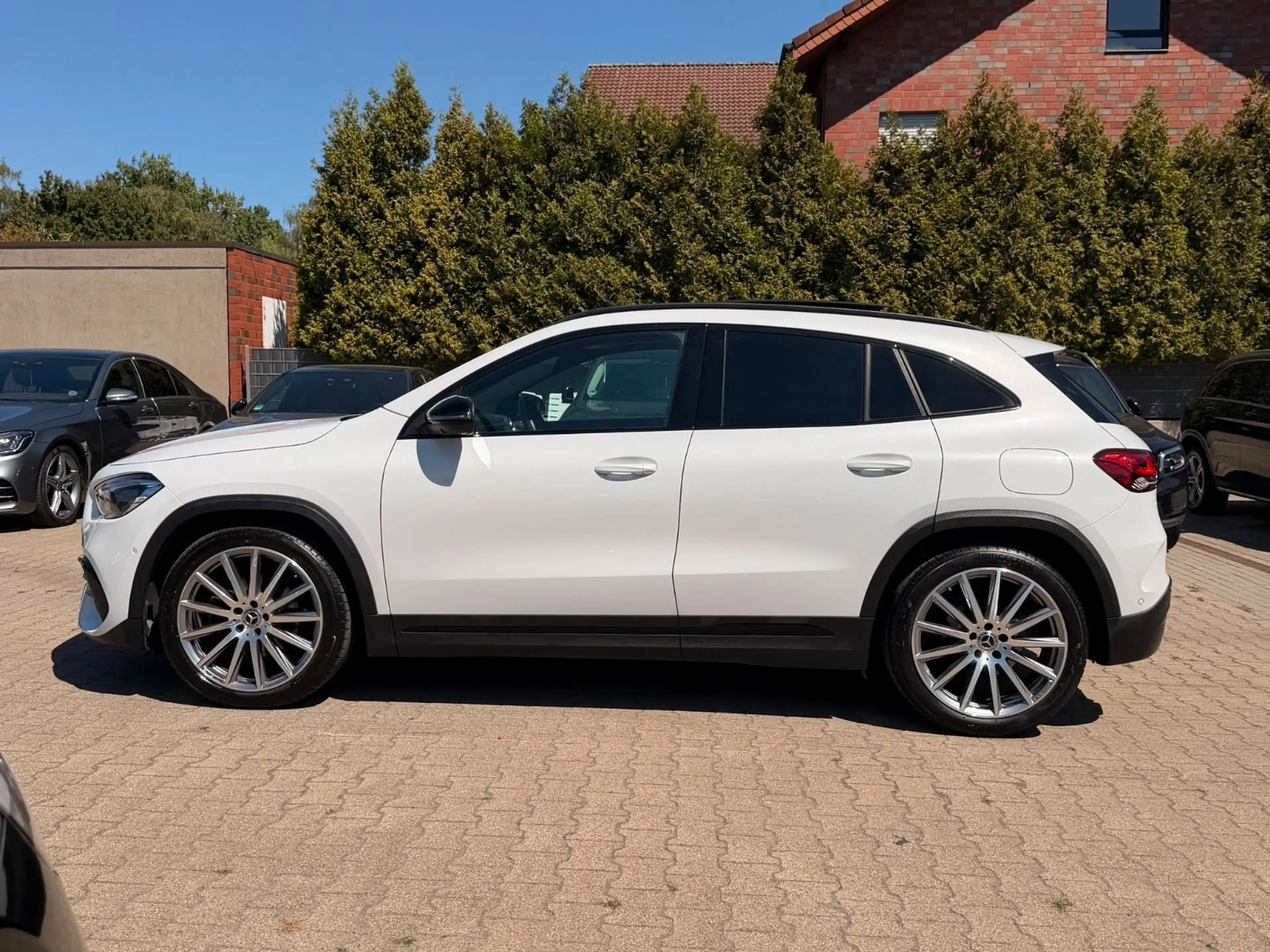 Mercedes-Benz GLA 200 GLA GLA 200 — photo 8