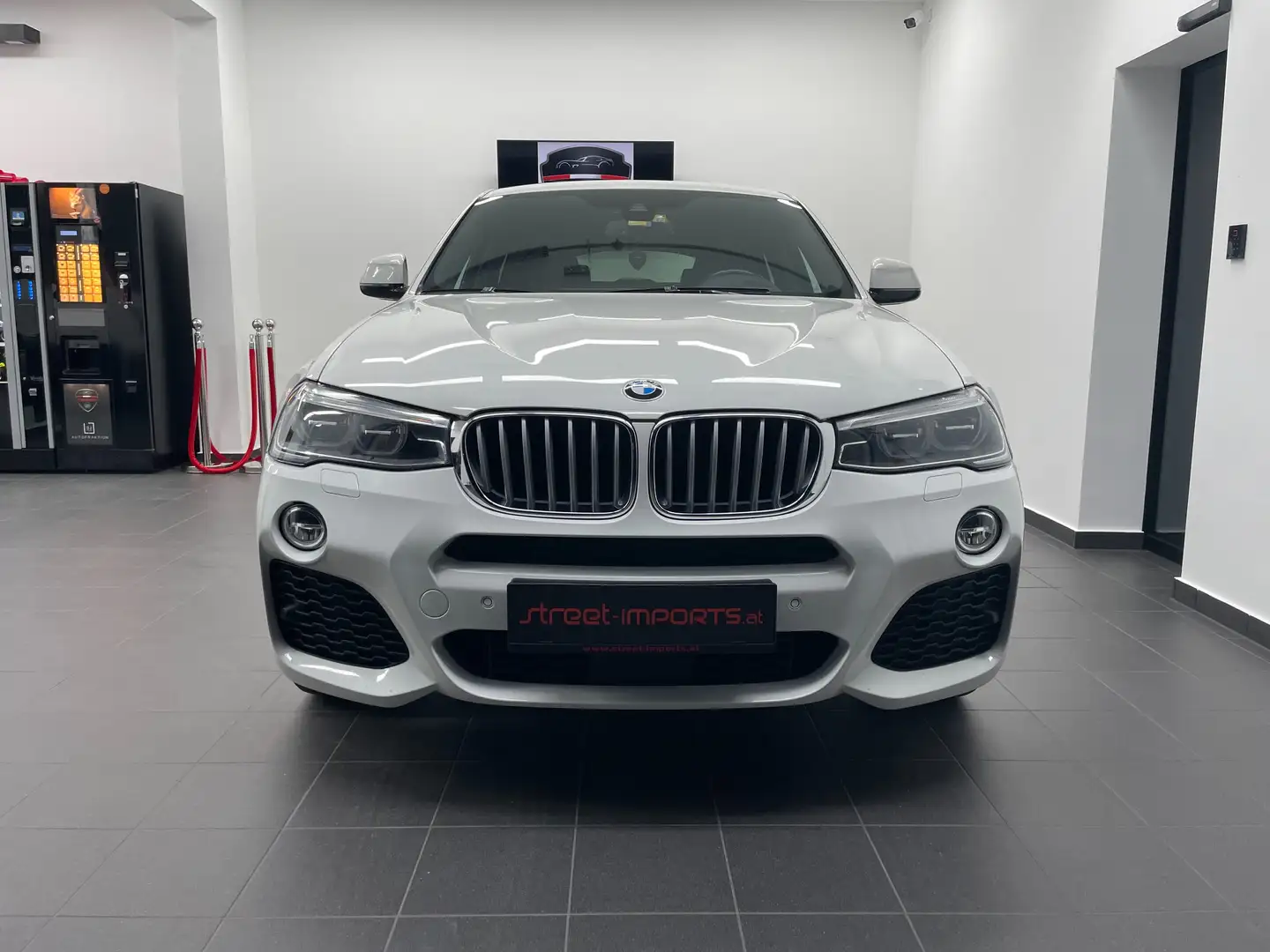 BMW X4 xDrive30d *M-Paket* Weiß - 2