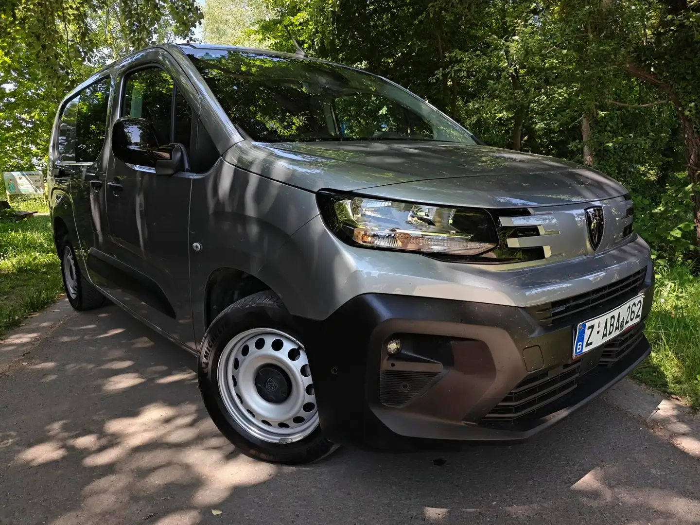 Peugeot Partner 1.5 BlueHDi L2 Heavy S/S (EU6.4) Šedá - 1