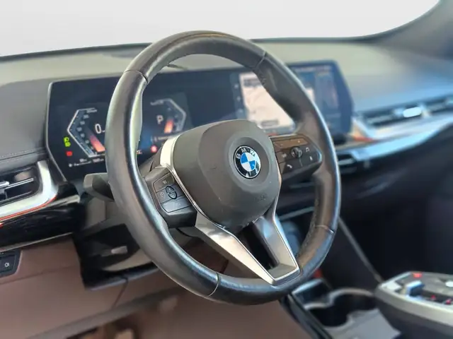 BMW X1 view 16