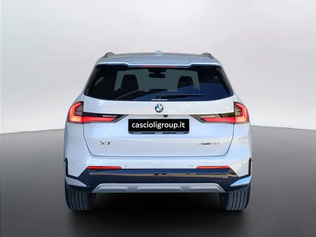 BMW X1 view 5