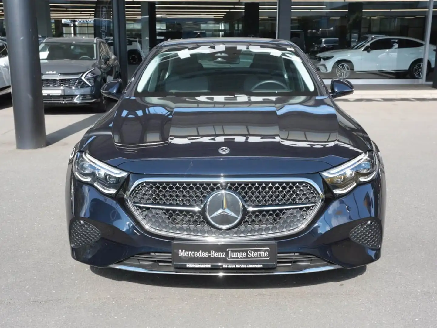 Mercedes-Benz E 300 de Avantgarde Navi Memory Burmester 360° Blau - 2
