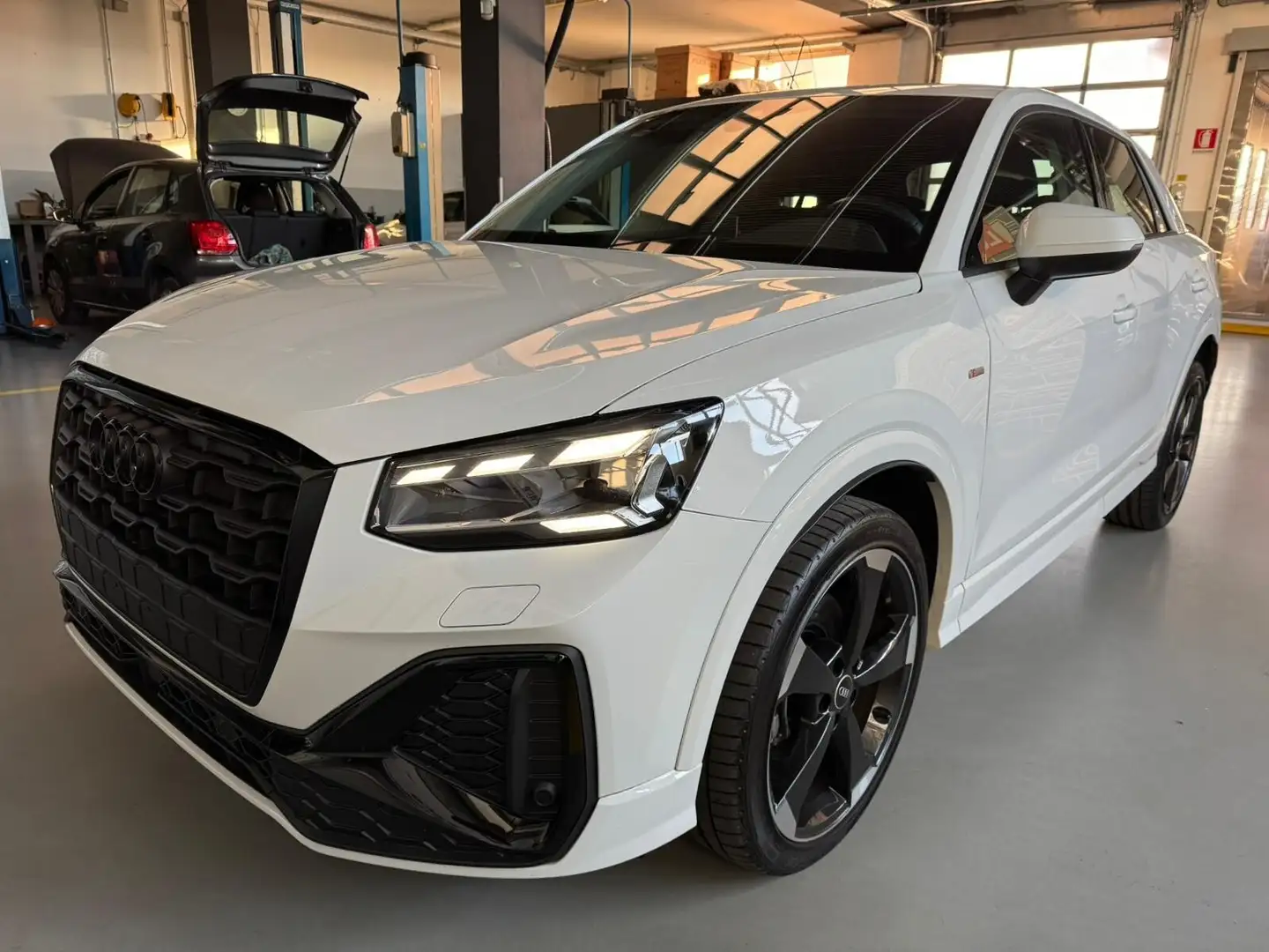 Audi Q2 Q2 35 TFSI 150cv S tronic S line Edition Wit - 1