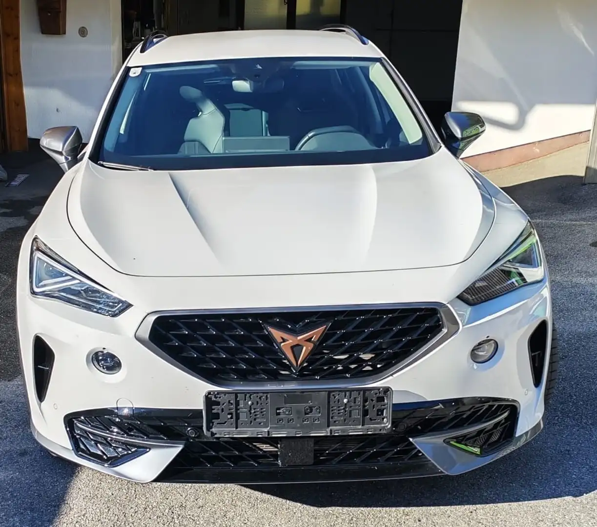 CUPRA Formentor 2,0 TSI 4Drive DSG Weiß - 1