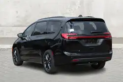 Chrysler Pacifica 2026