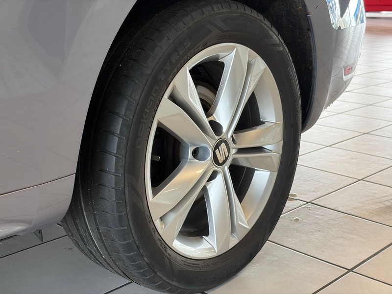 SEAT Alhambra 2.0 TDI Style · 7 Sitz · Kamera · AHK — photo 12
