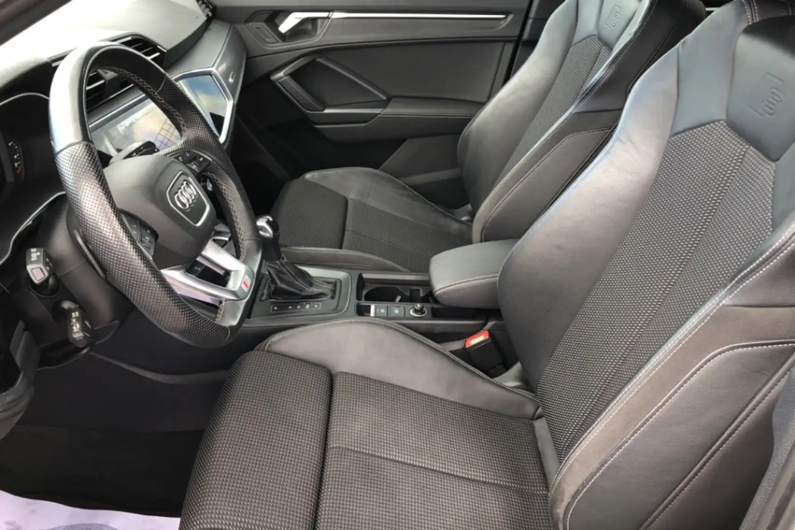 Audi Q3 1.5 35 TFSI S TRONIC BLACK LINE 150 5P Blanc - 2